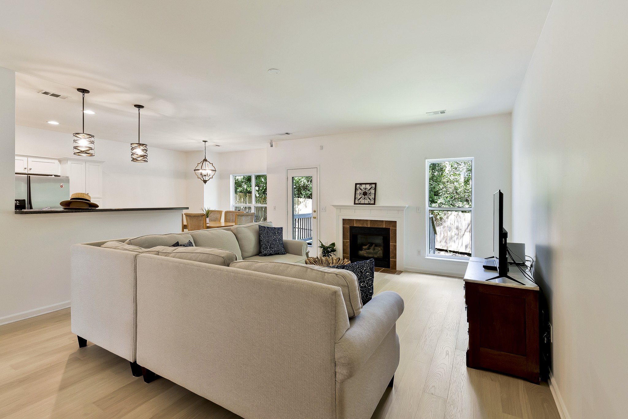 340 Normandy Cir