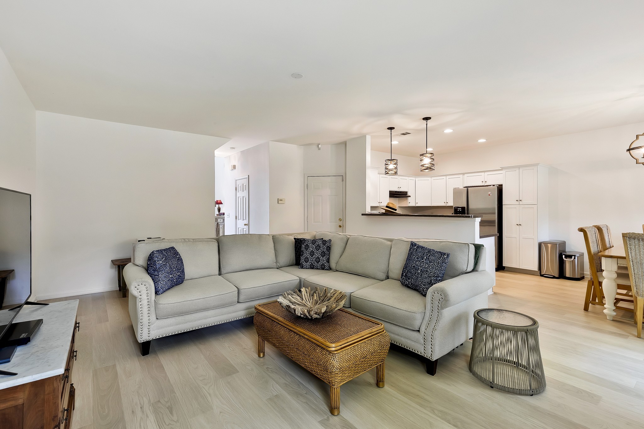 340 Normandy Cir