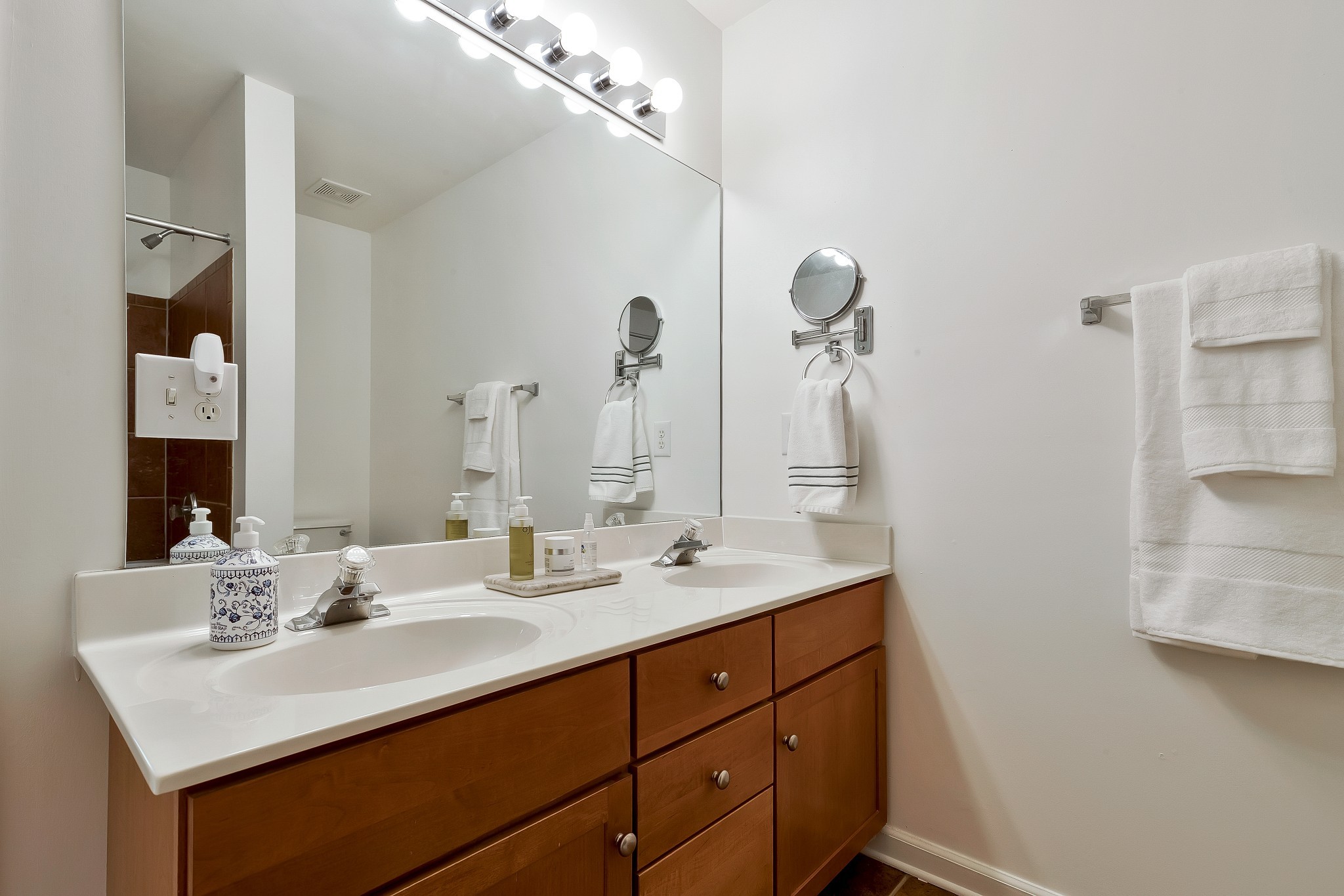 340 Normandy Cir