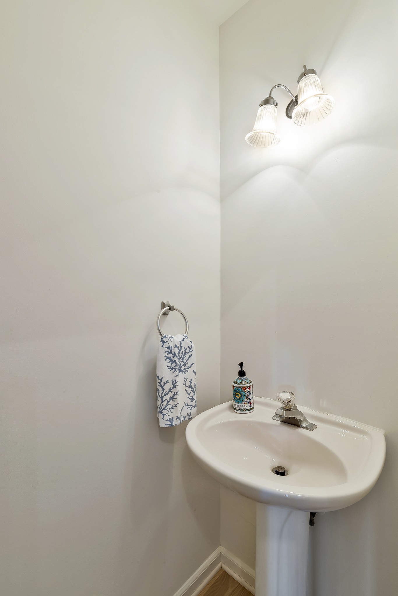 340 Normandy Cir