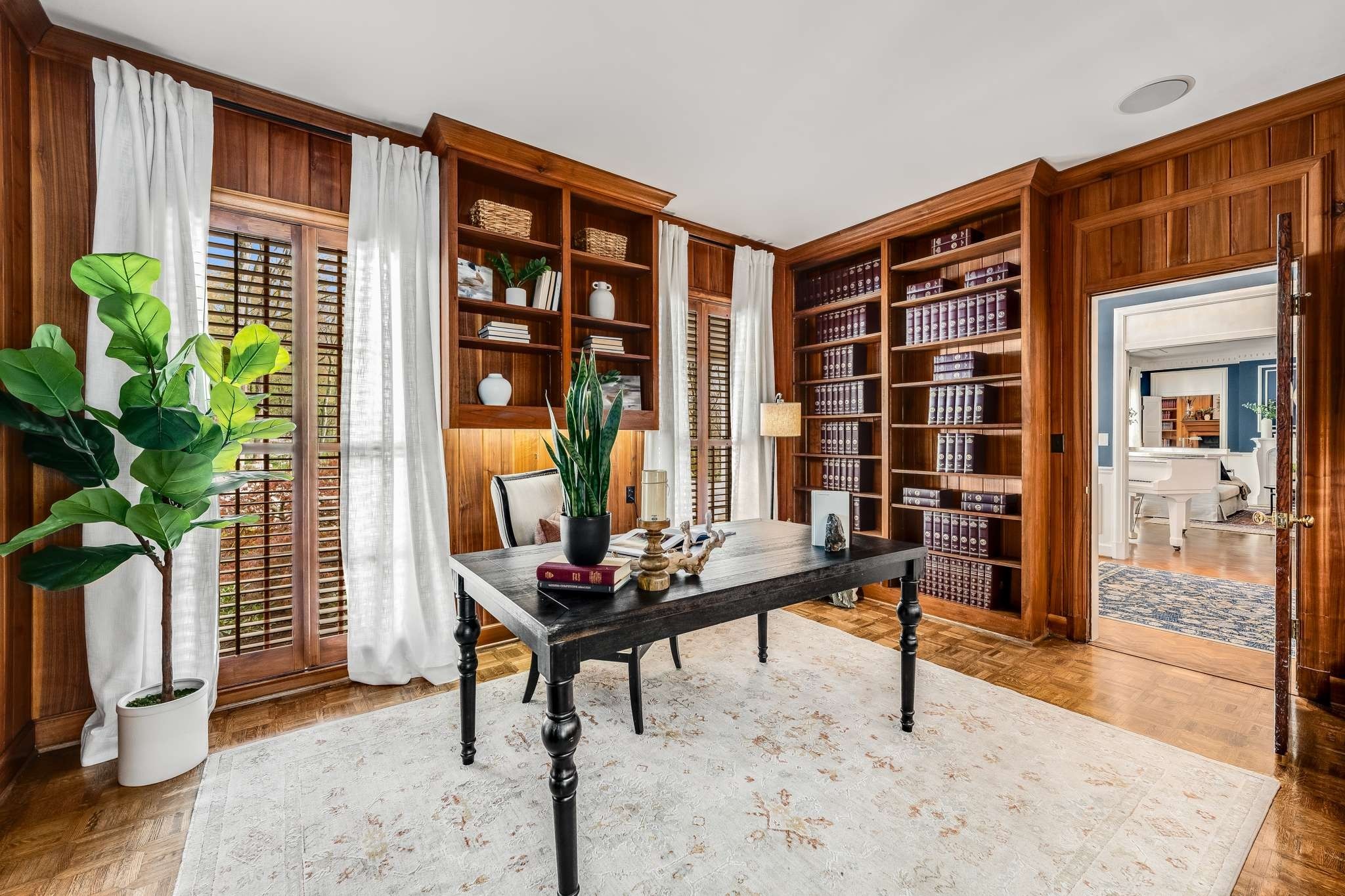 4412 Chickering Lane