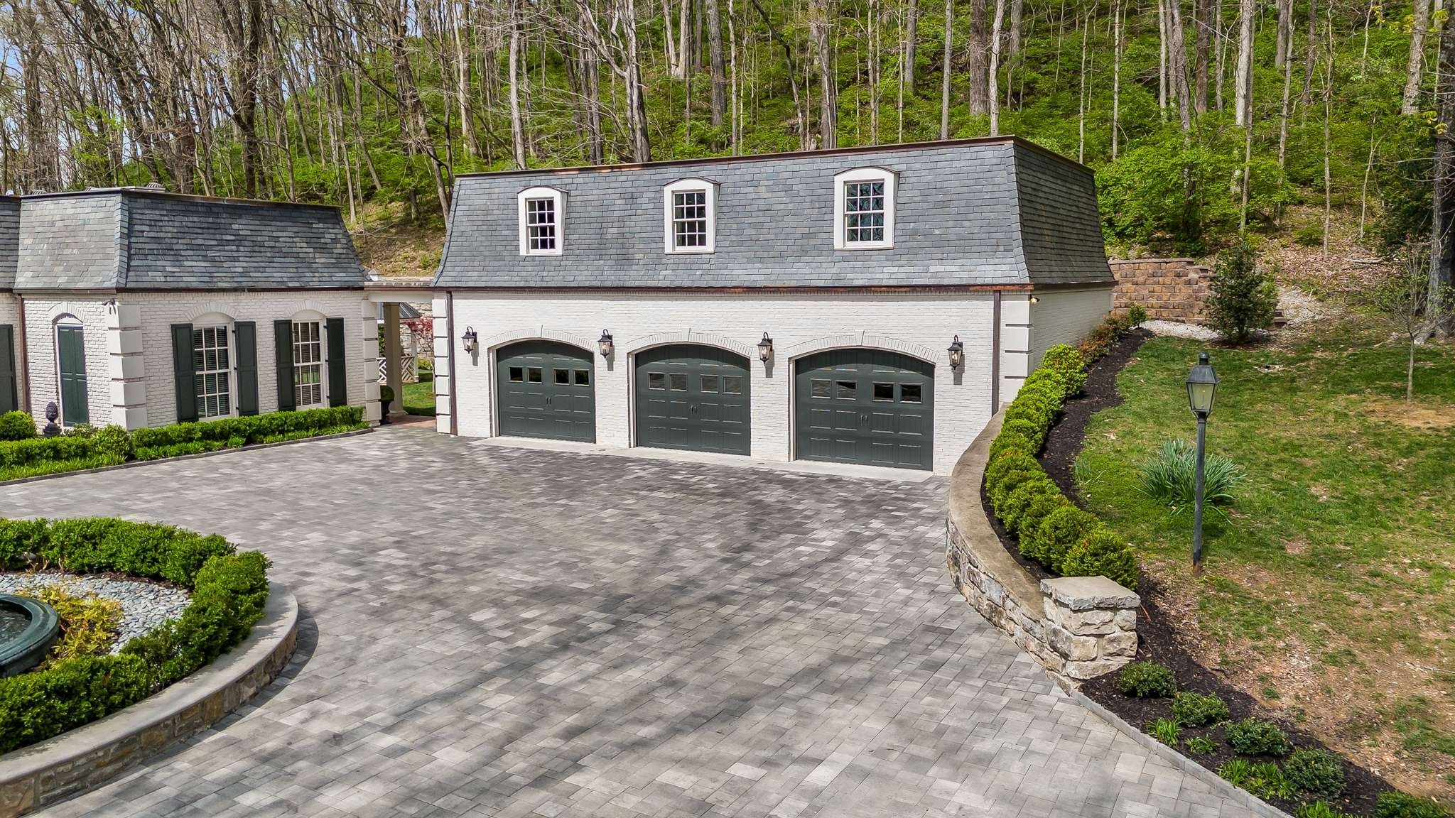 4412 Chickering Lane