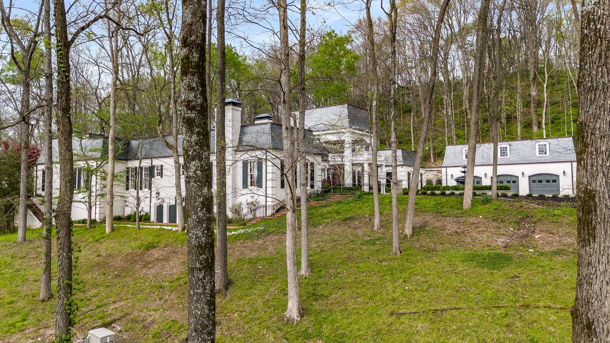 4412 Chickering Lane