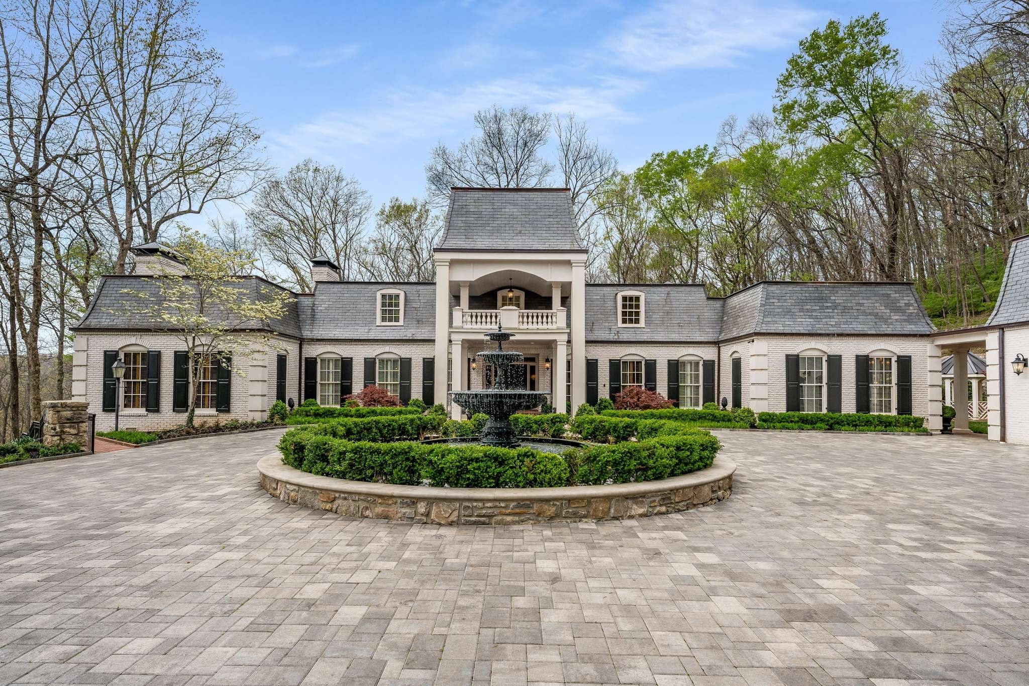 4412 Chickering Lane