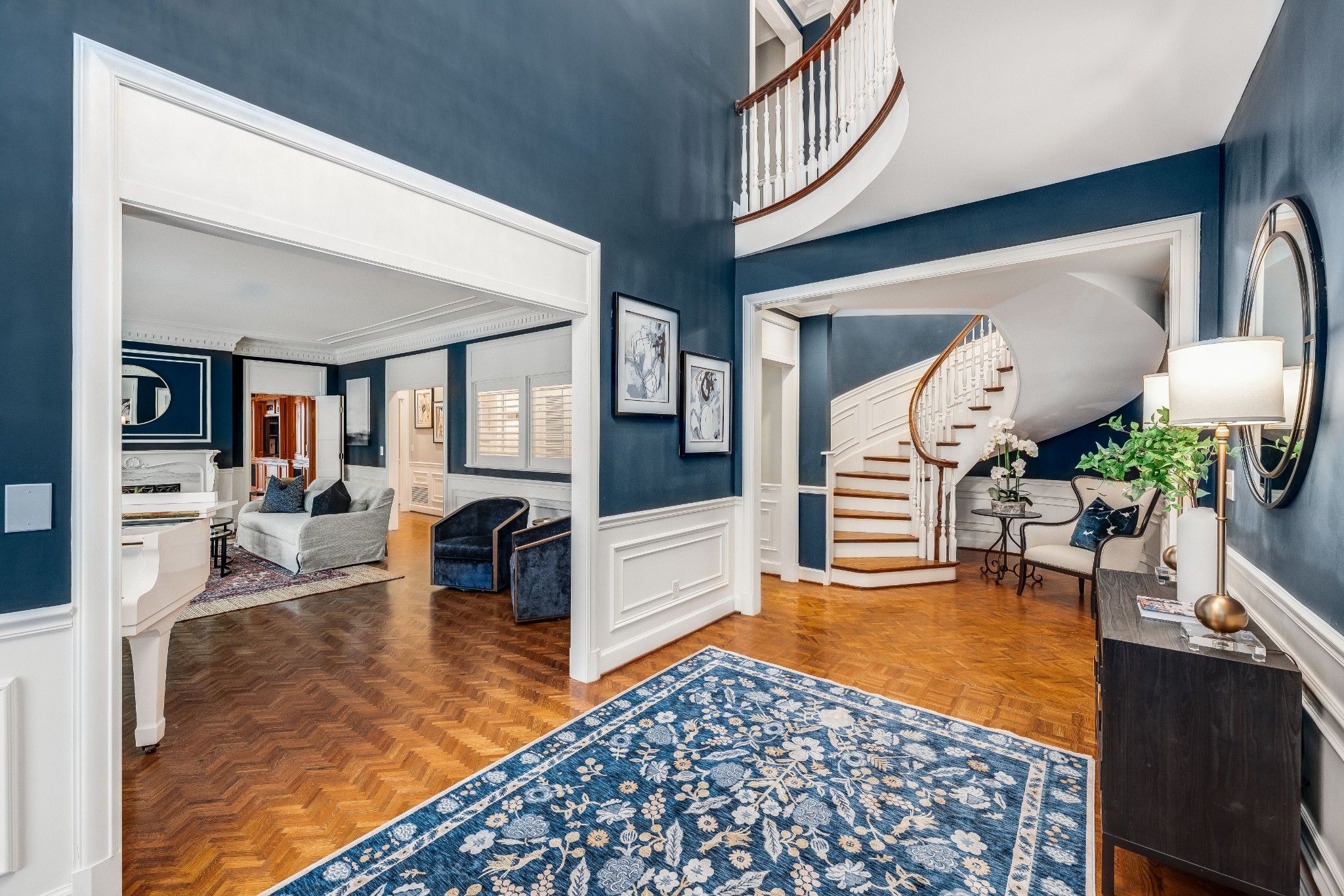 4412 Chickering Lane