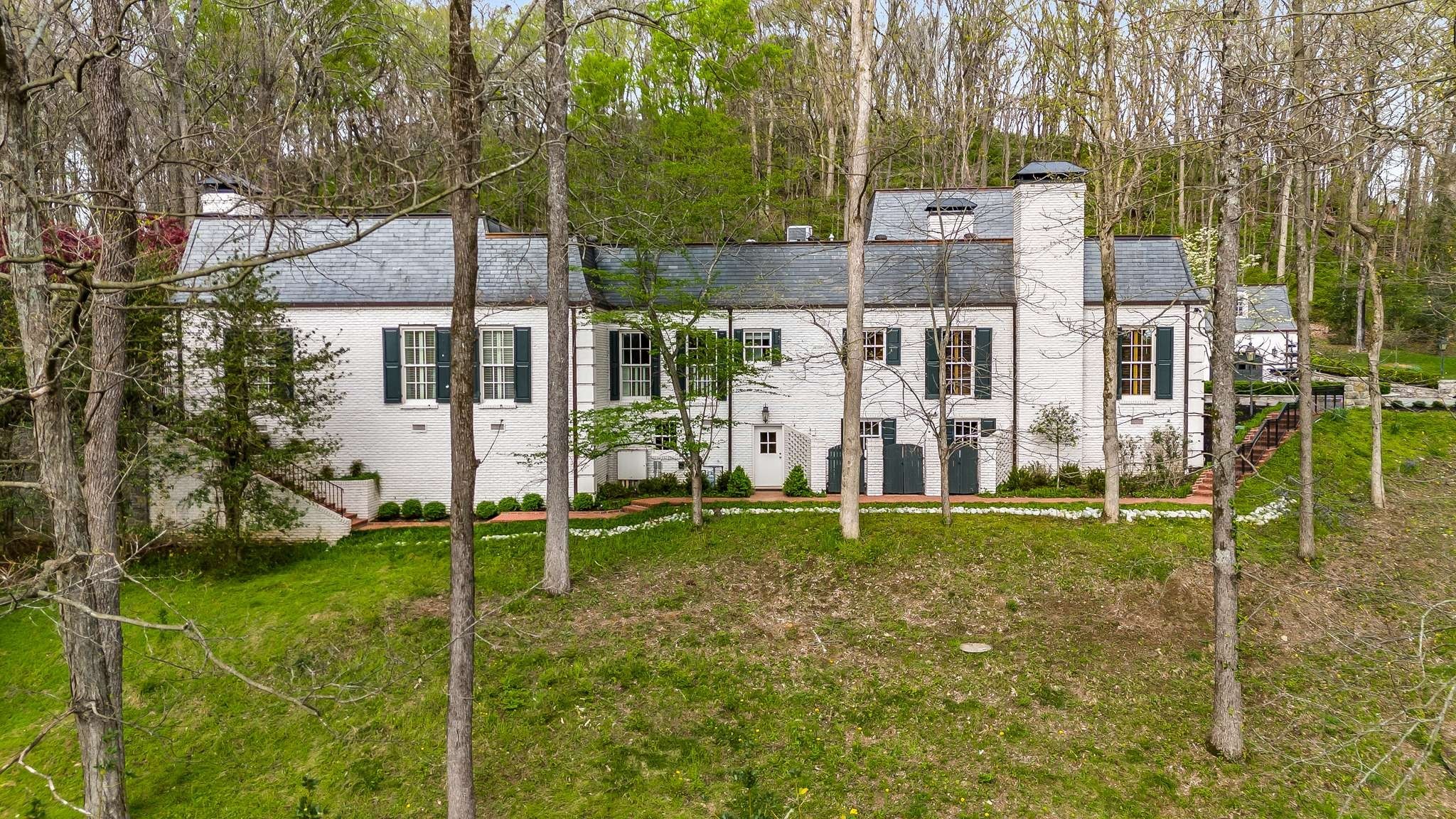 4412 Chickering Lane