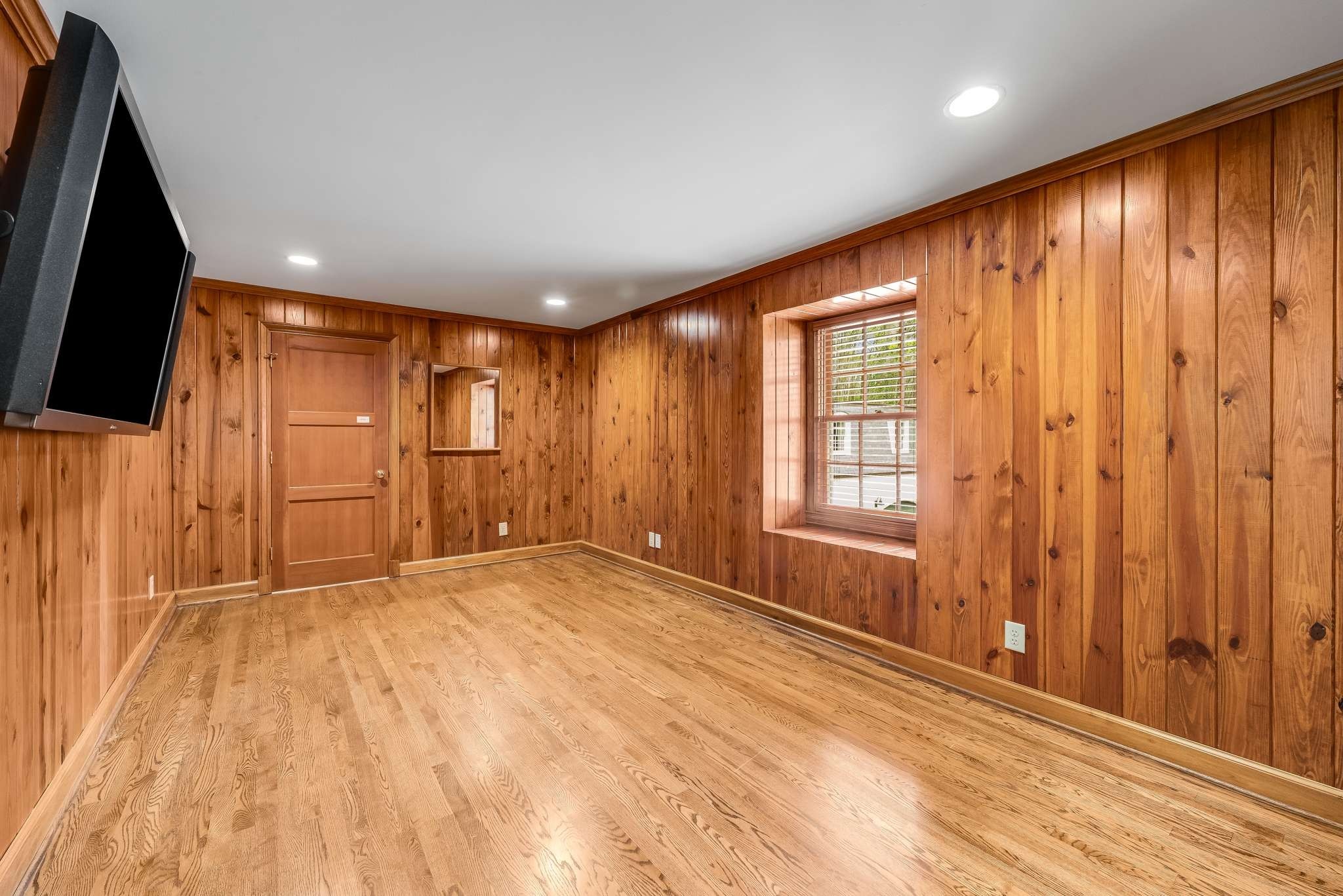 4412 Chickering Lane