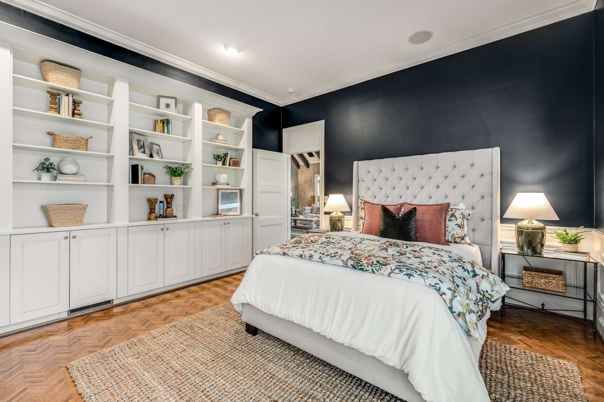 4412 Chickering Lane