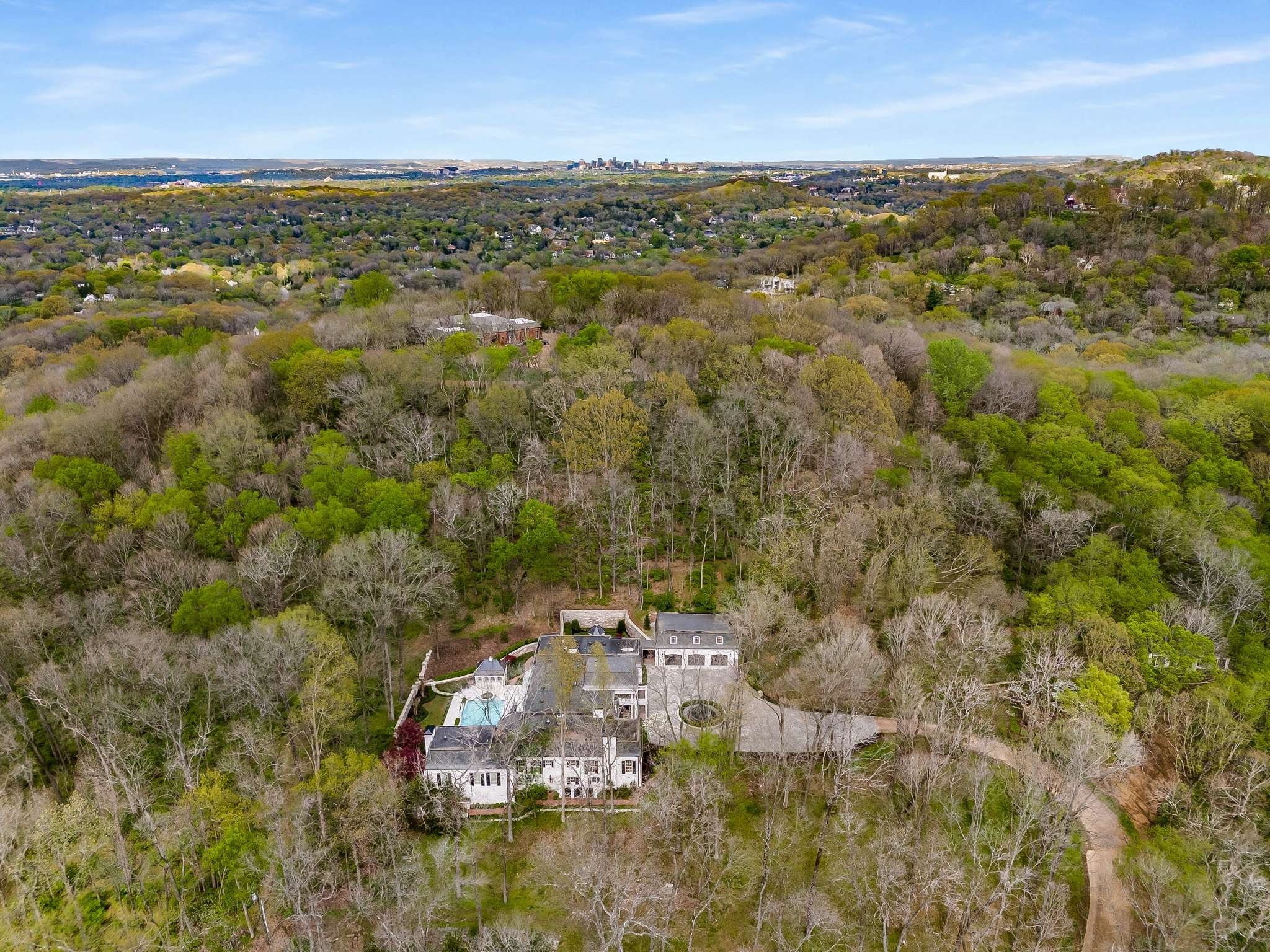 4412 Chickering Lane