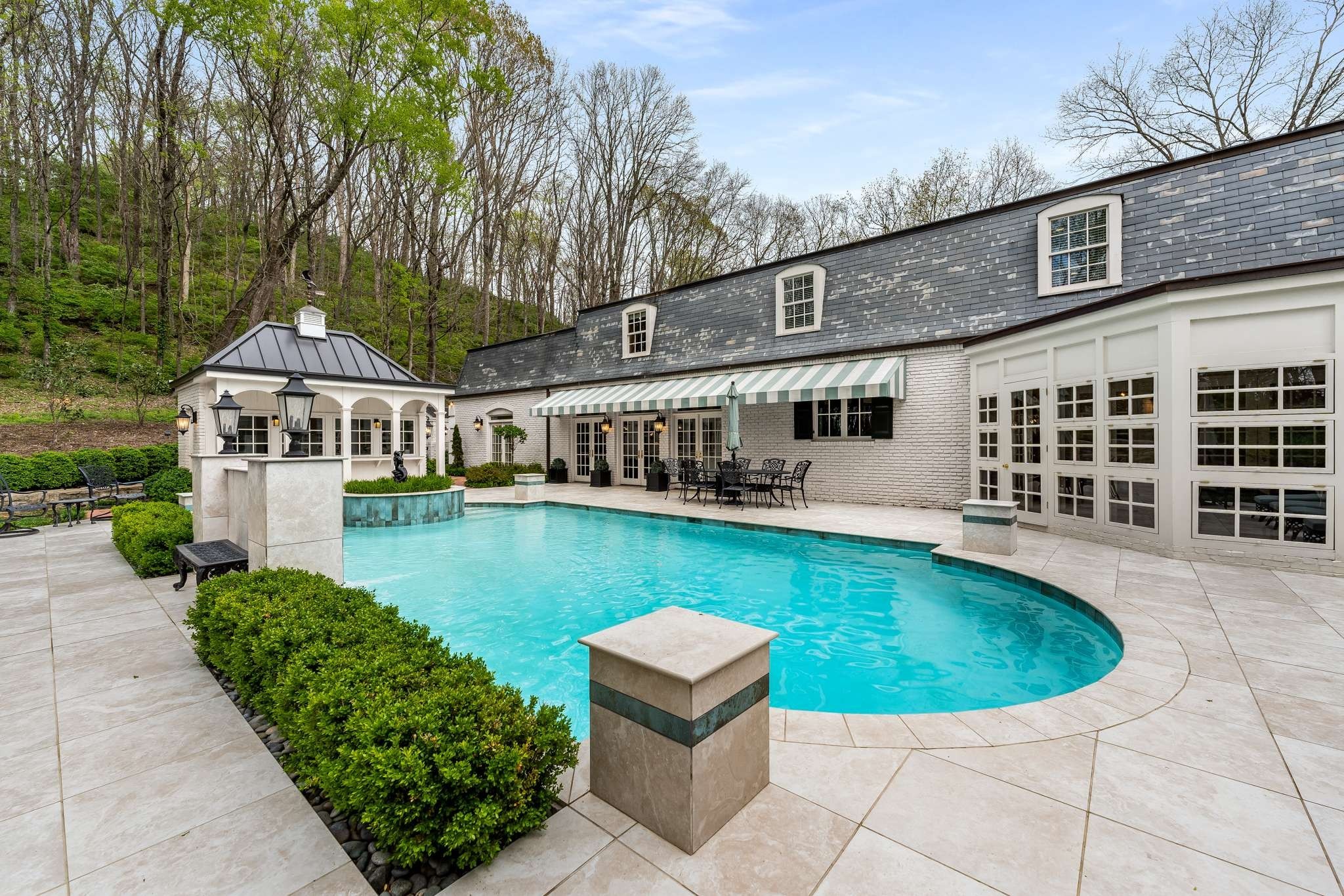 4412 Chickering Lane
