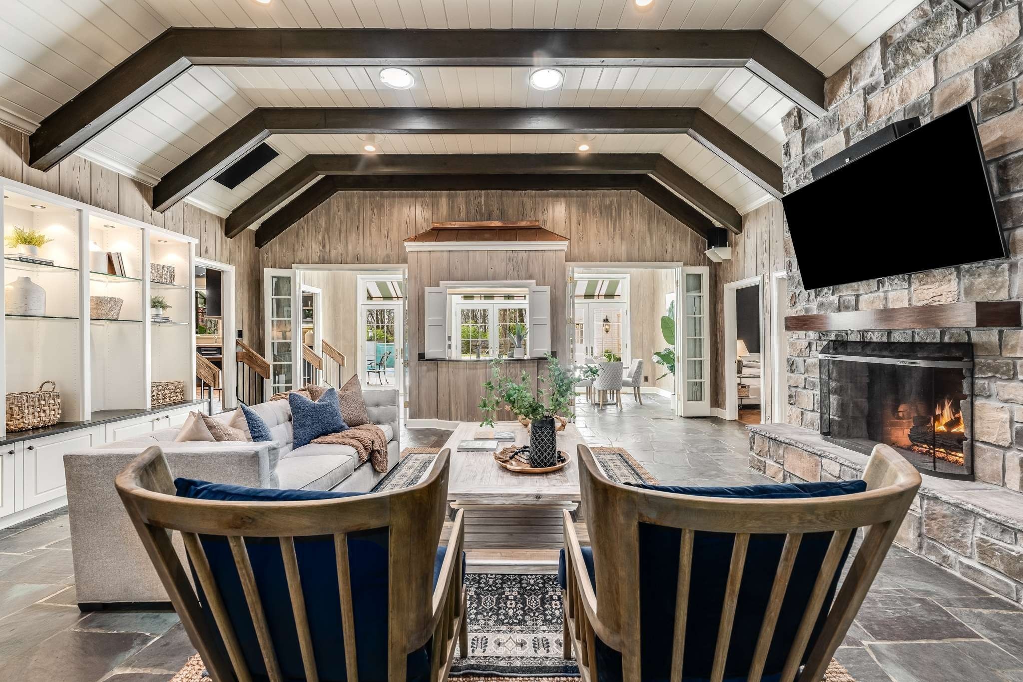 4412 Chickering Lane