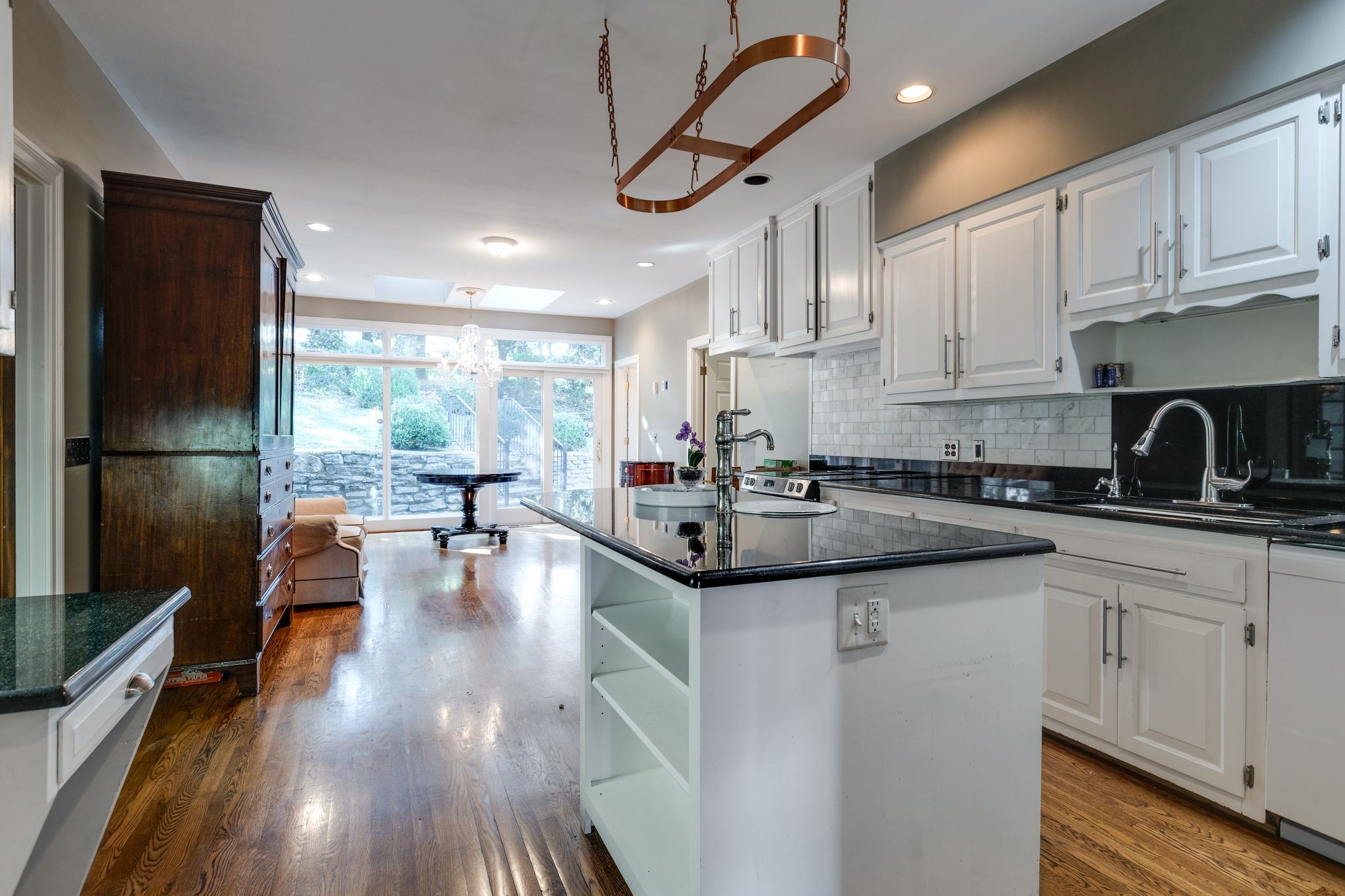 204 Moultrie Park