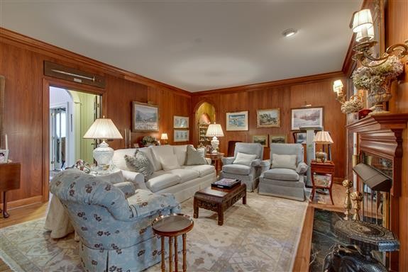 204 Moultrie Park