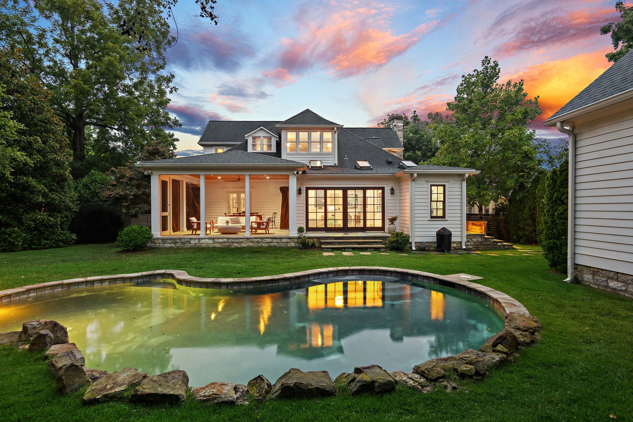 1104 Halcyon Ave