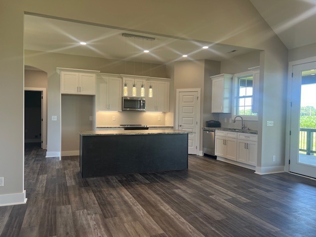 186 Lookout Dr