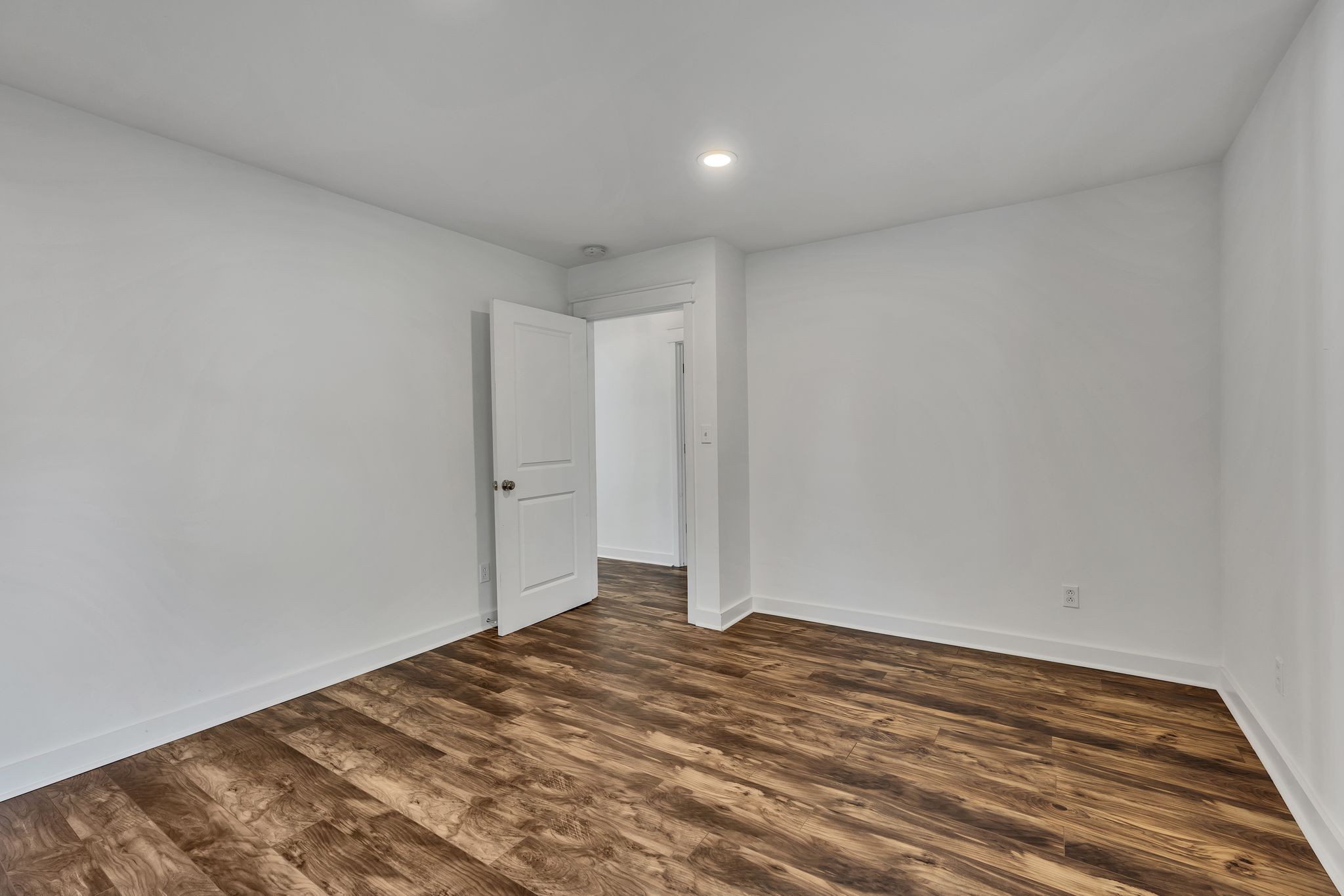 321 Lawndale Dr
