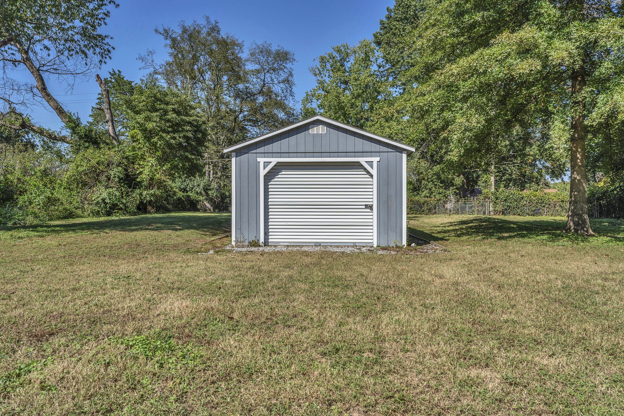 321 Lawndale Dr
