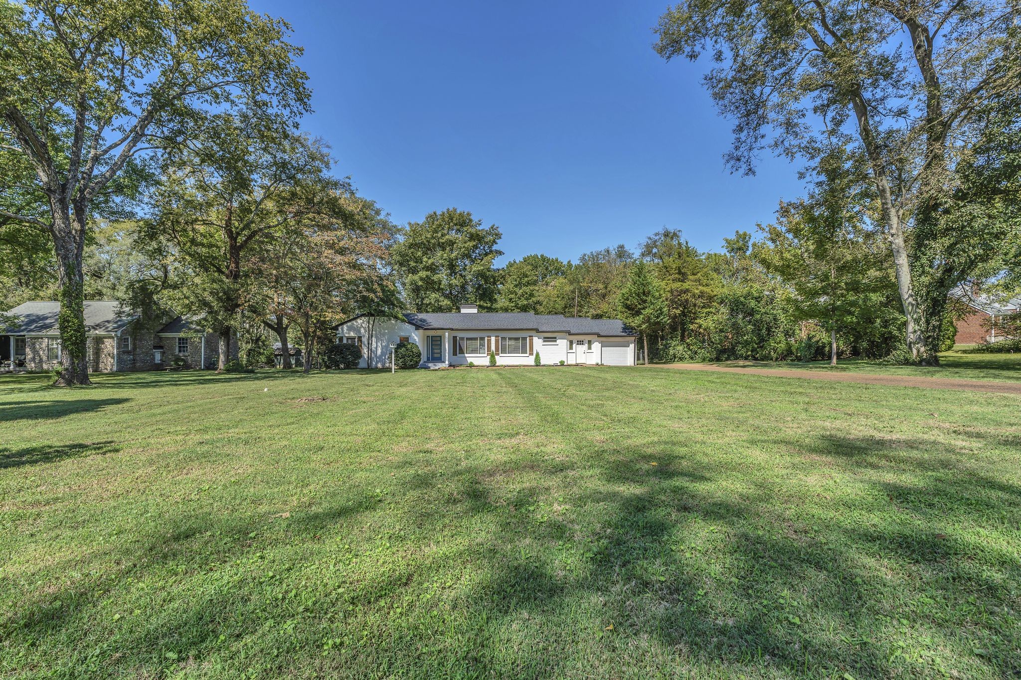 321 Lawndale Dr