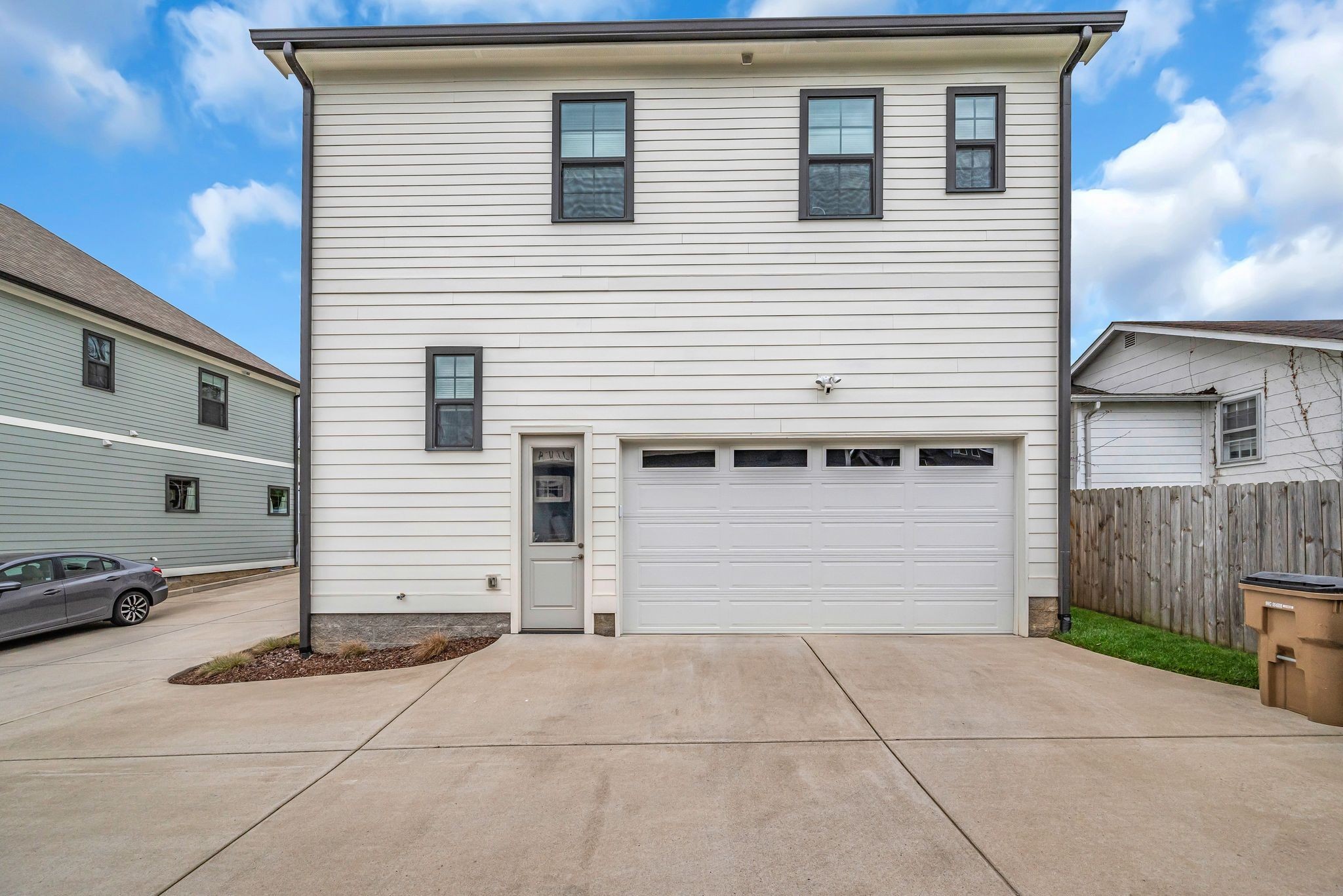 6370 Ivy St Unit: 2