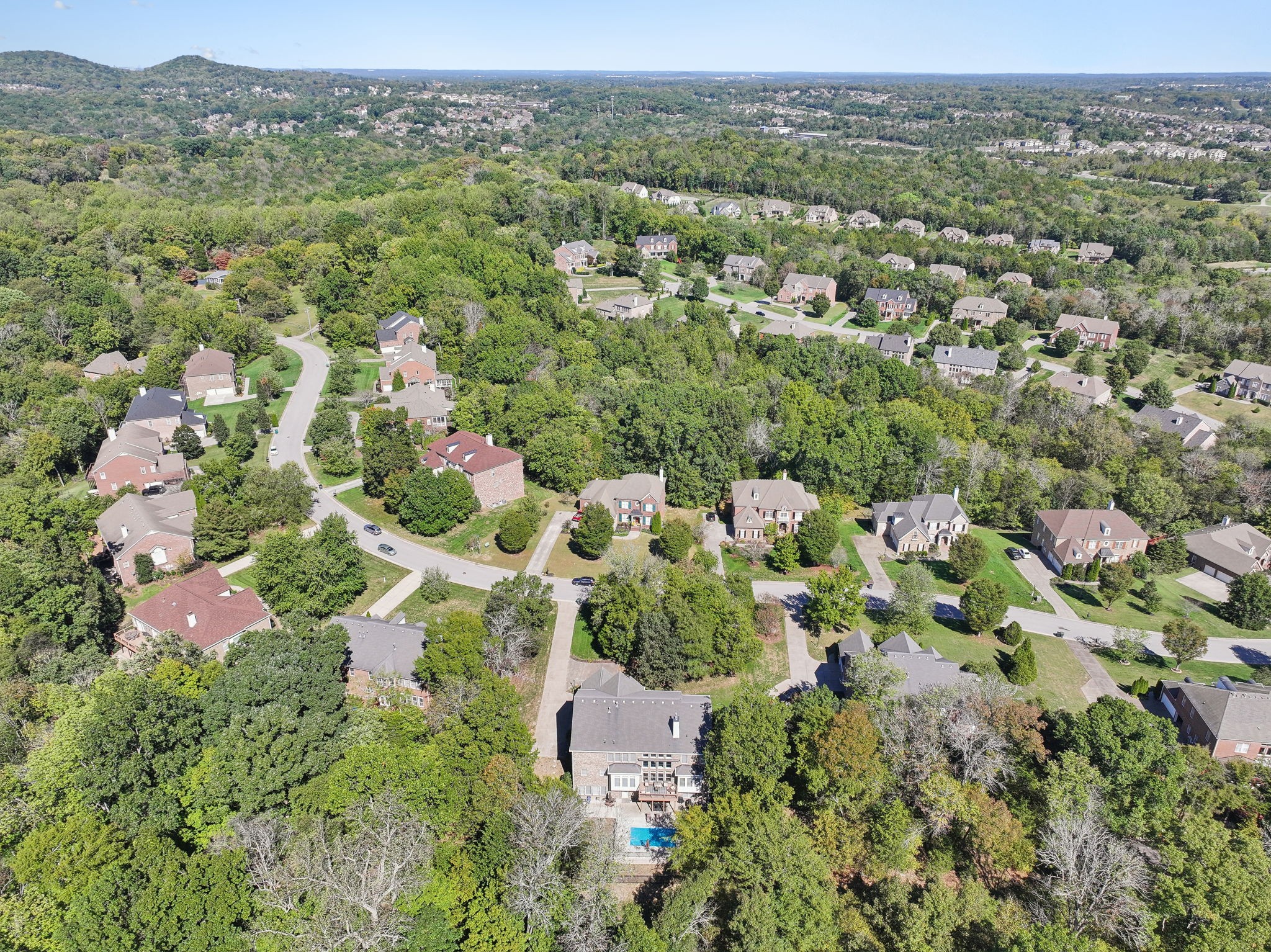 6884 Walnut Hills Dr