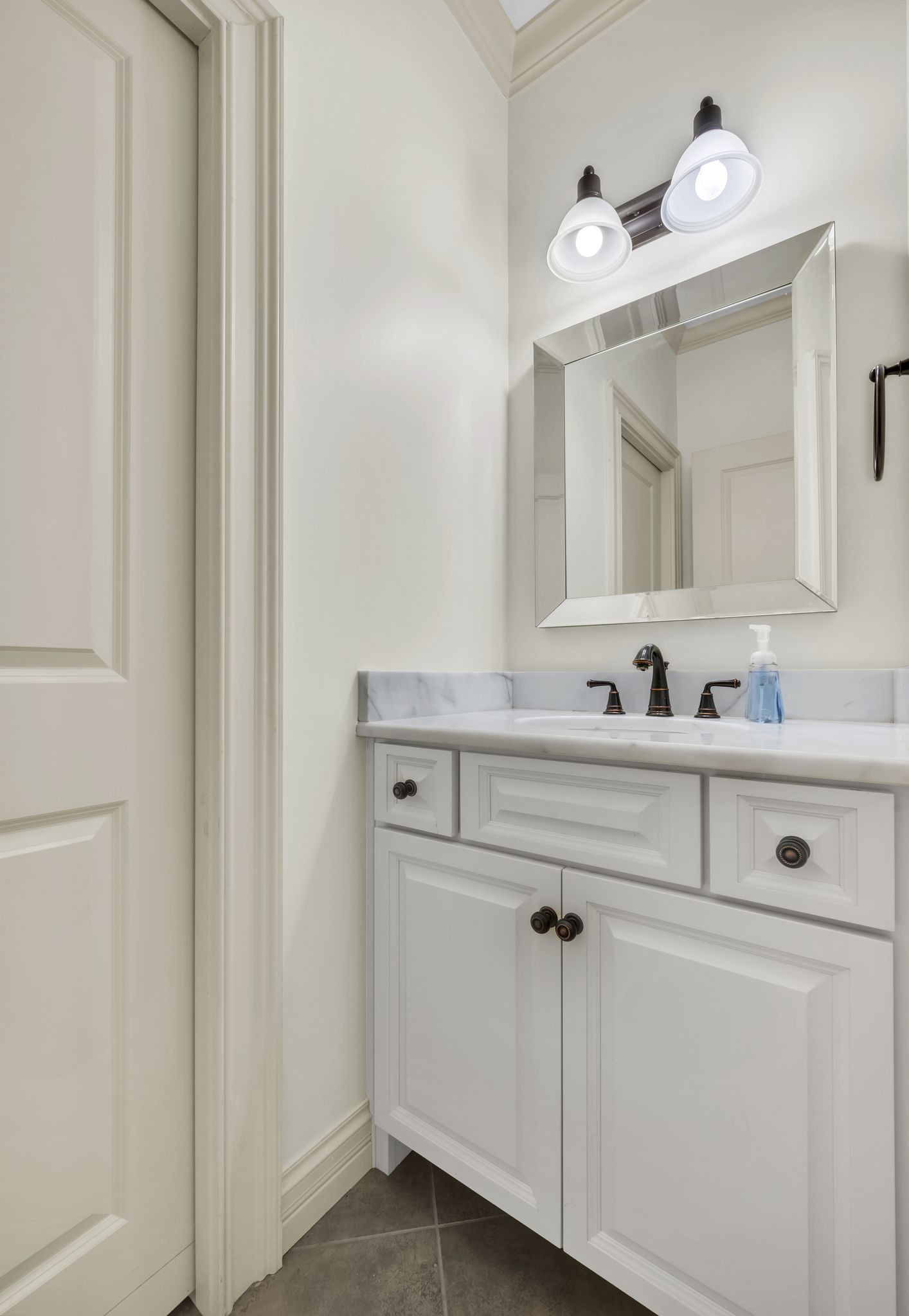 1120 Biltmore Dr Unit: A