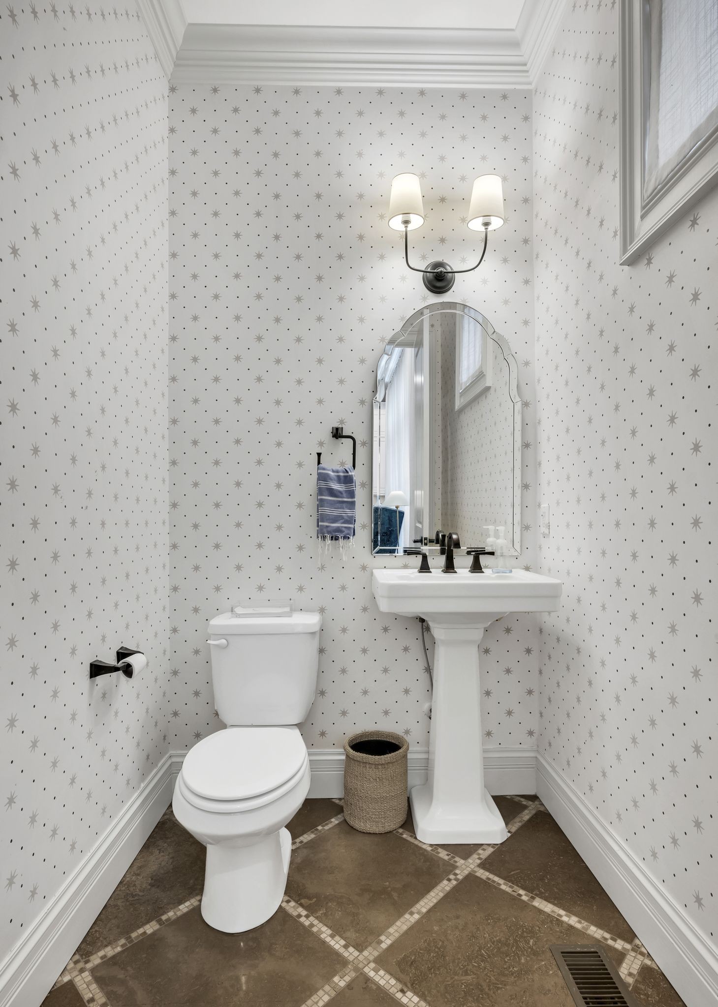 1120 Biltmore Dr Unit: A