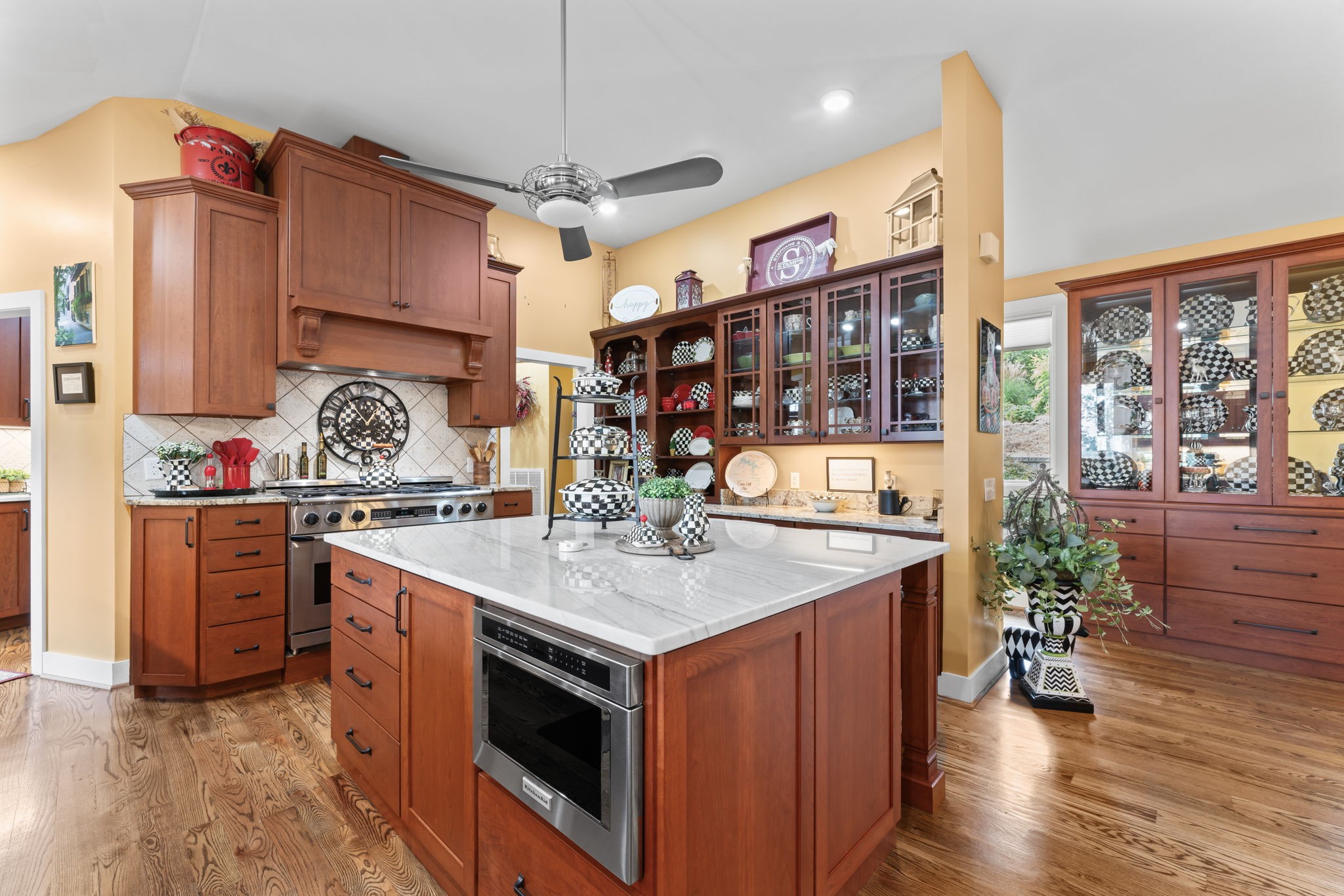 130 Mountain Lake Trace