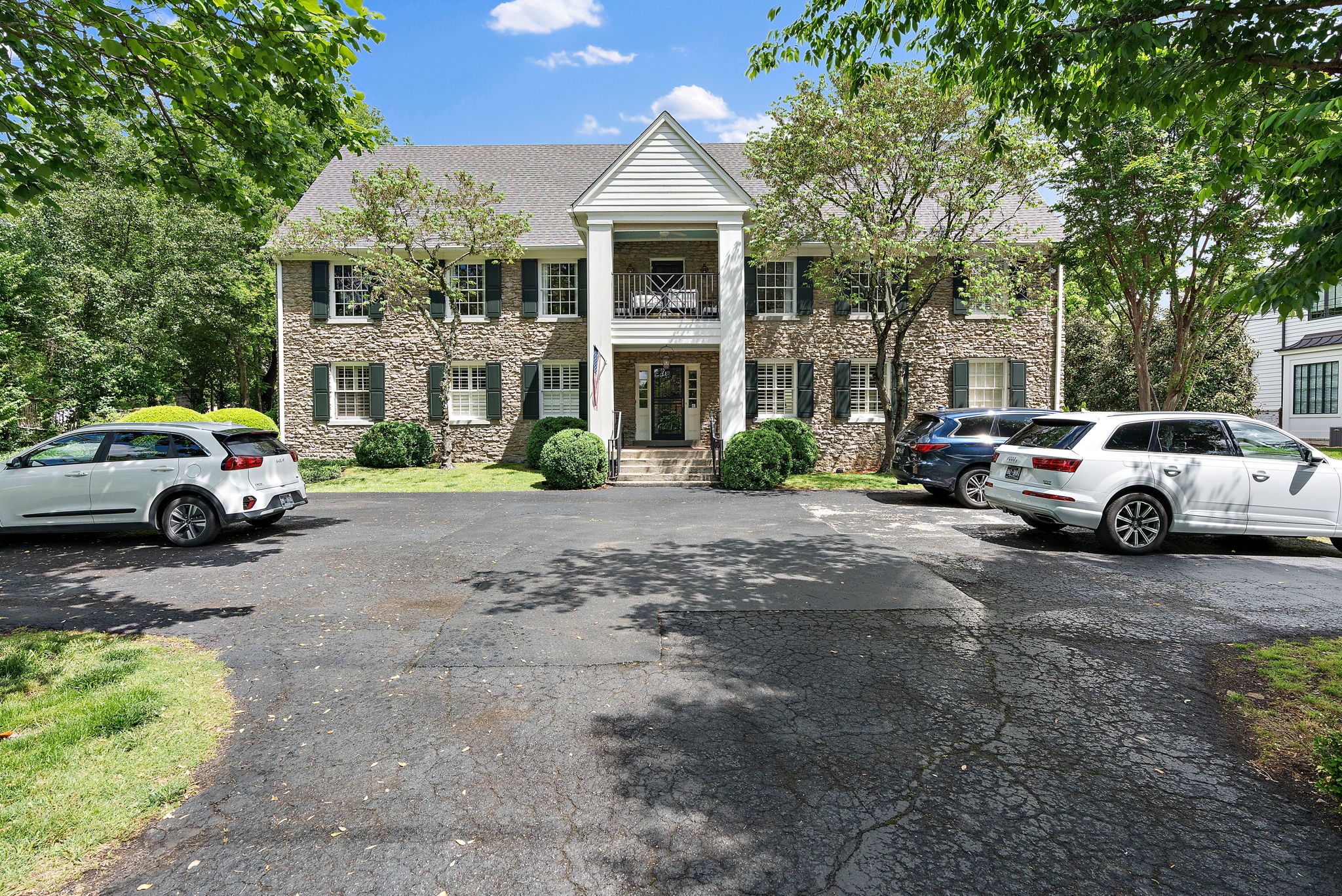 4402 Harding Pl Unit: 3