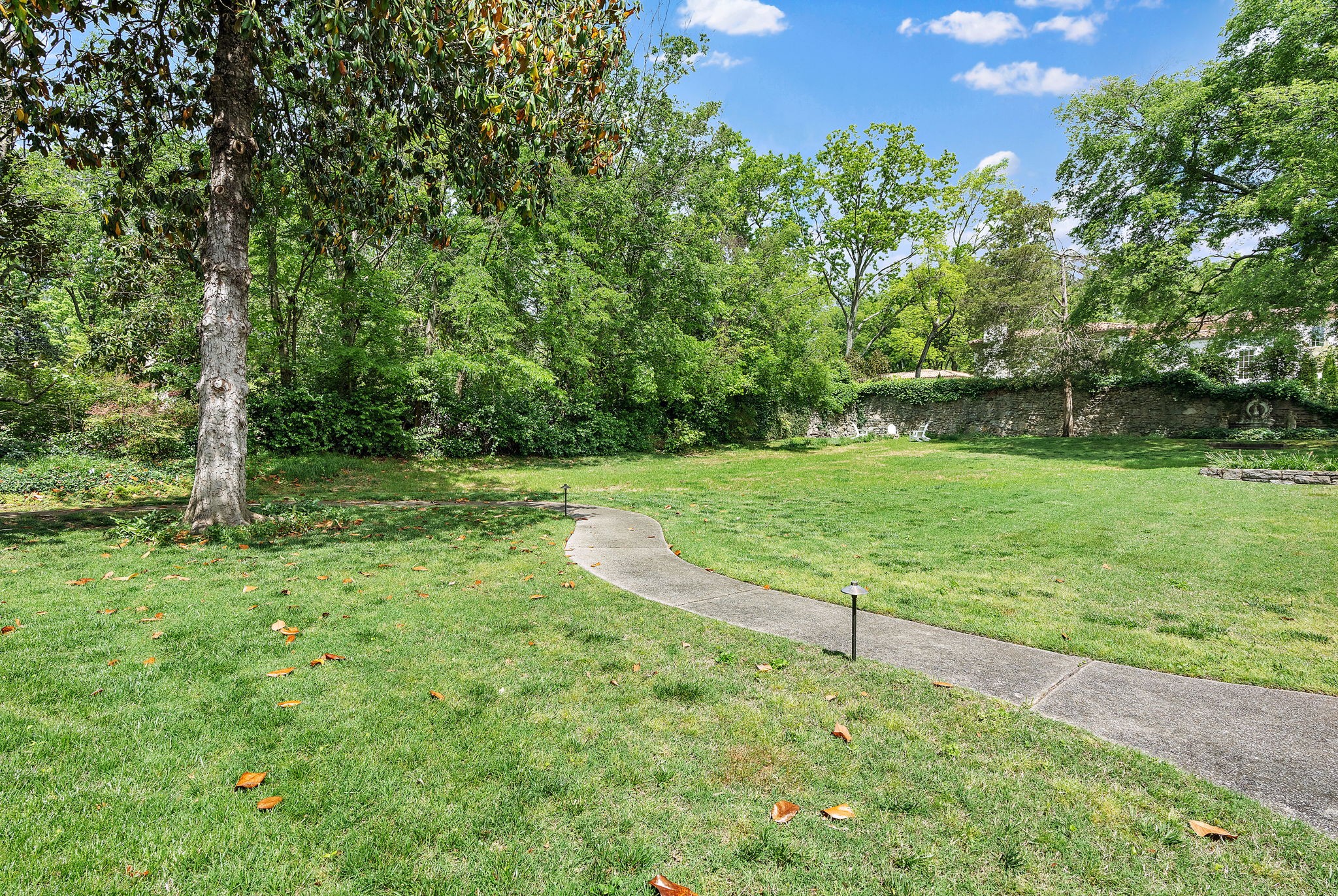 4402 Harding Pl Unit: 3