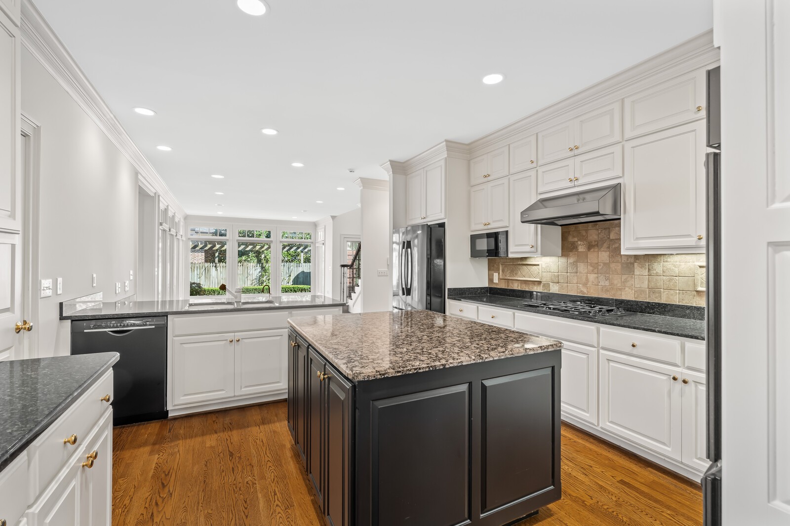 101 Whitney Place Ct