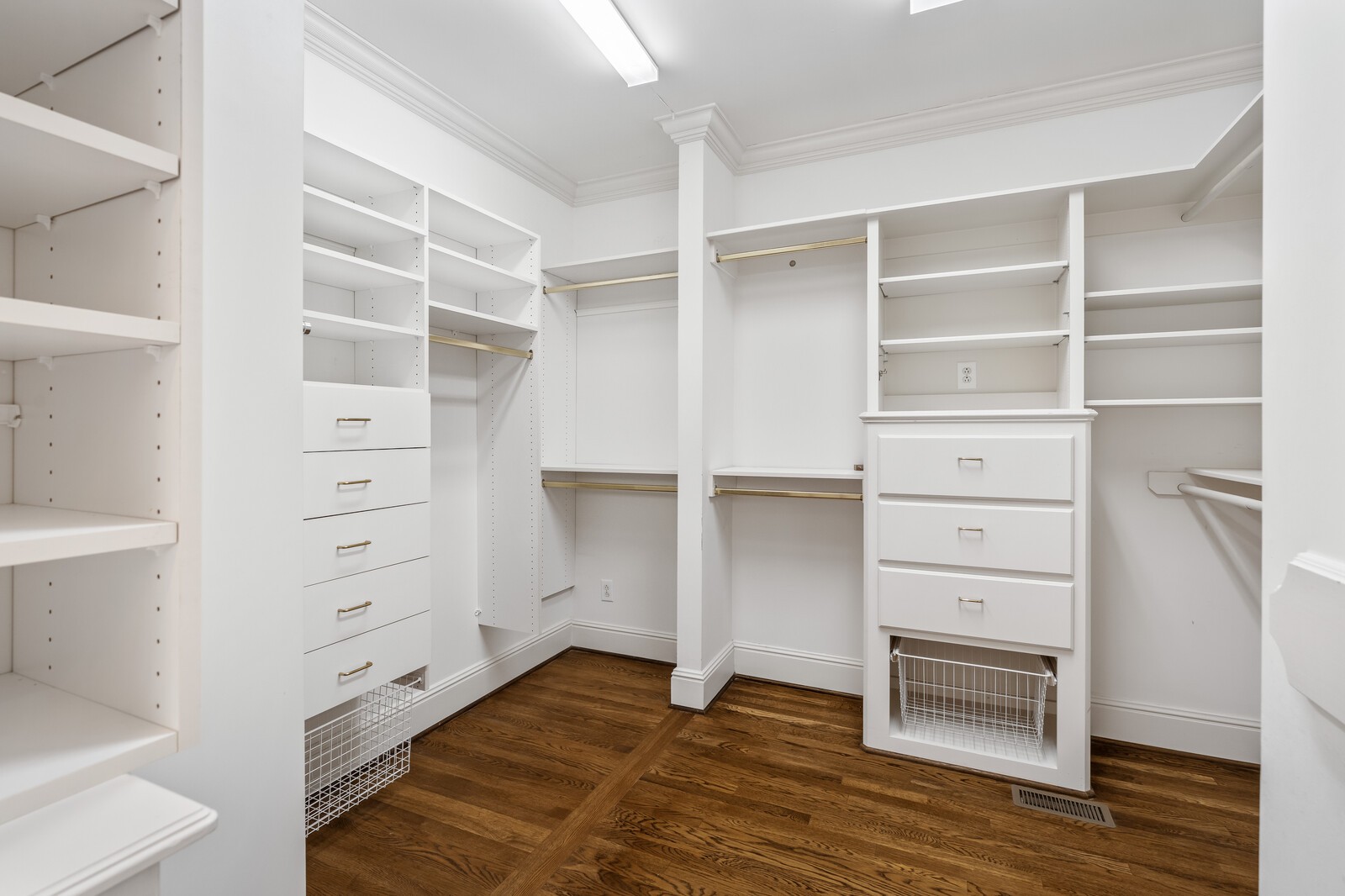 101 Whitney Place Ct