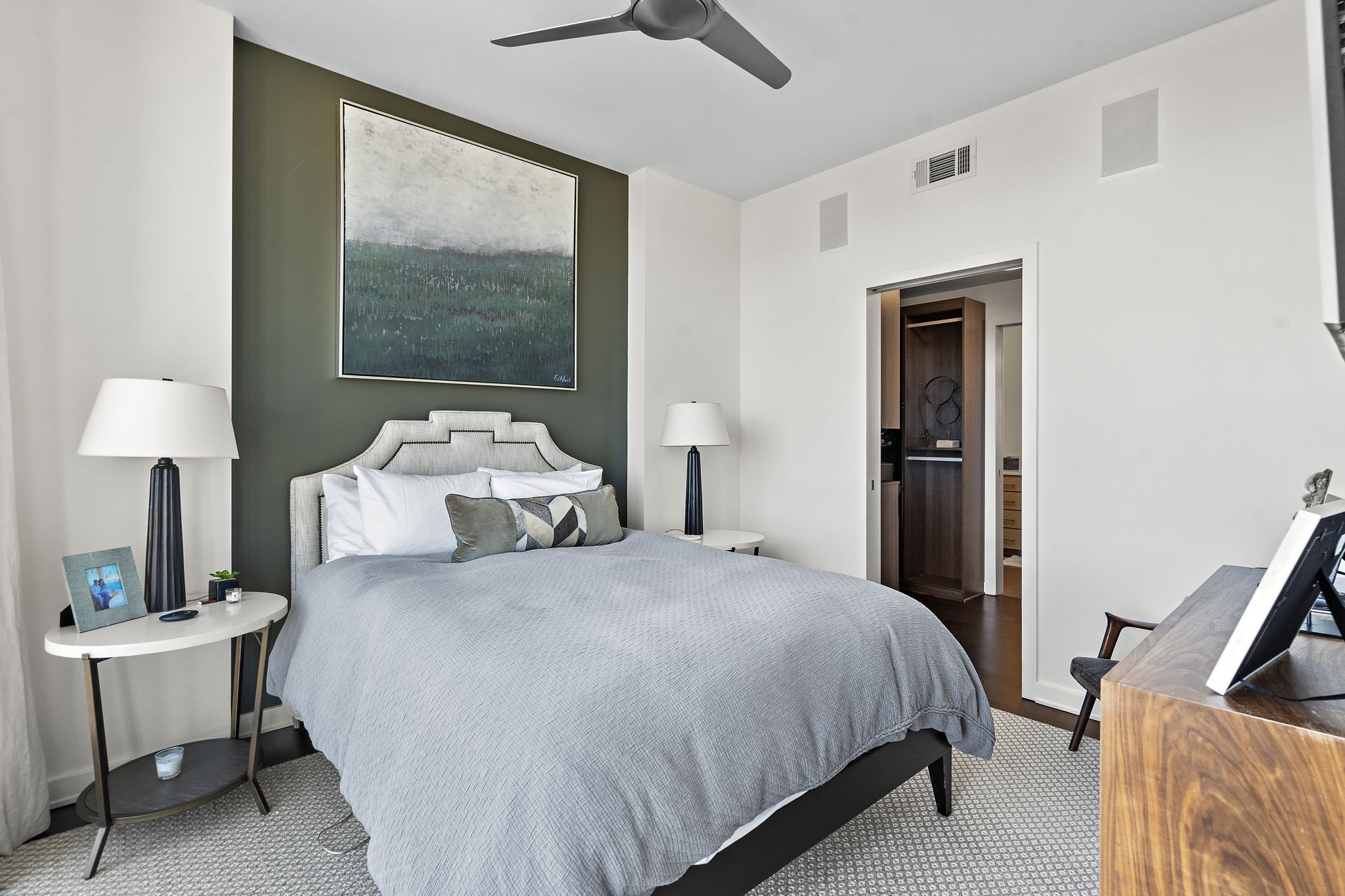 1212 Laurel St Unit: 1602