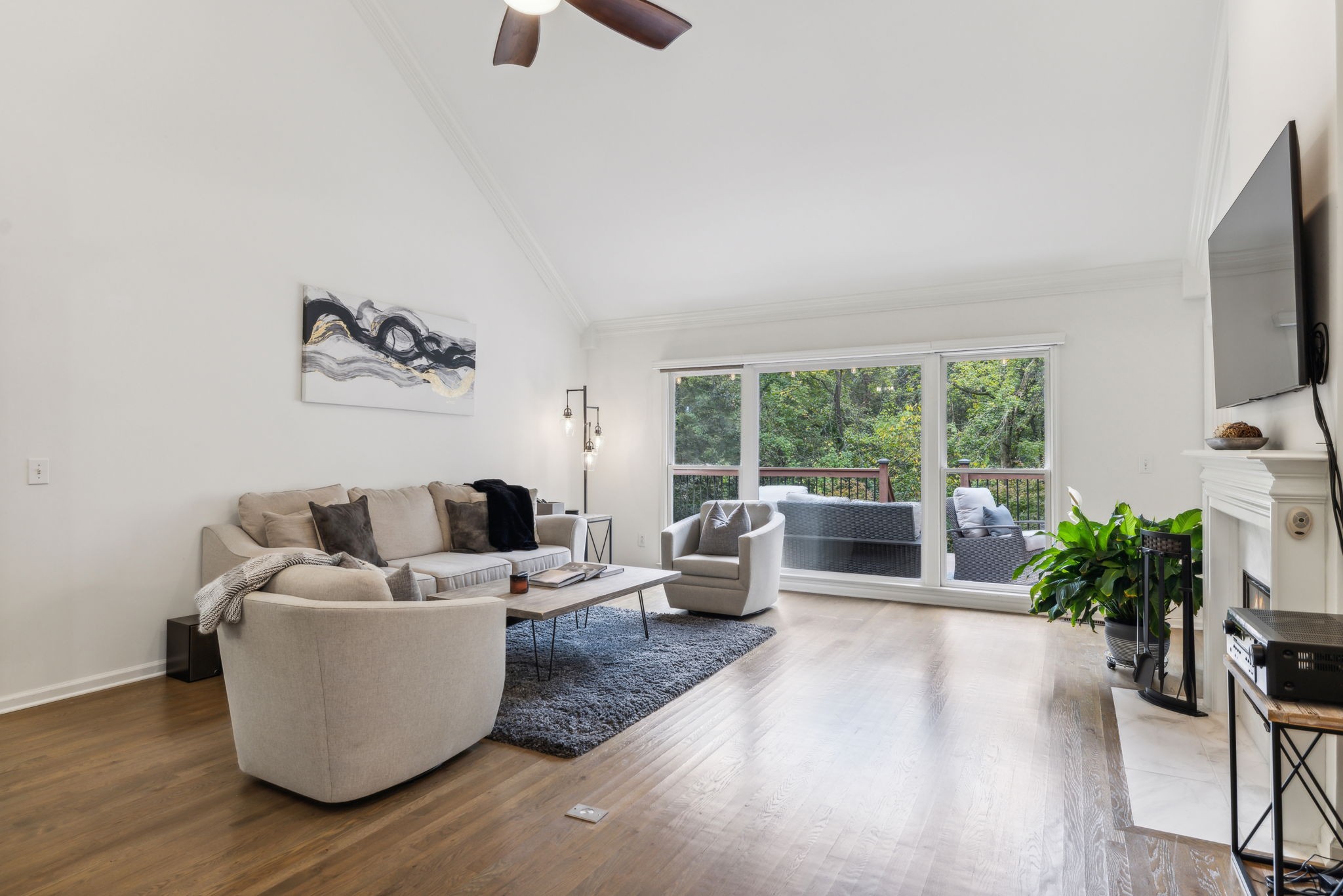 2553 Winder Dr