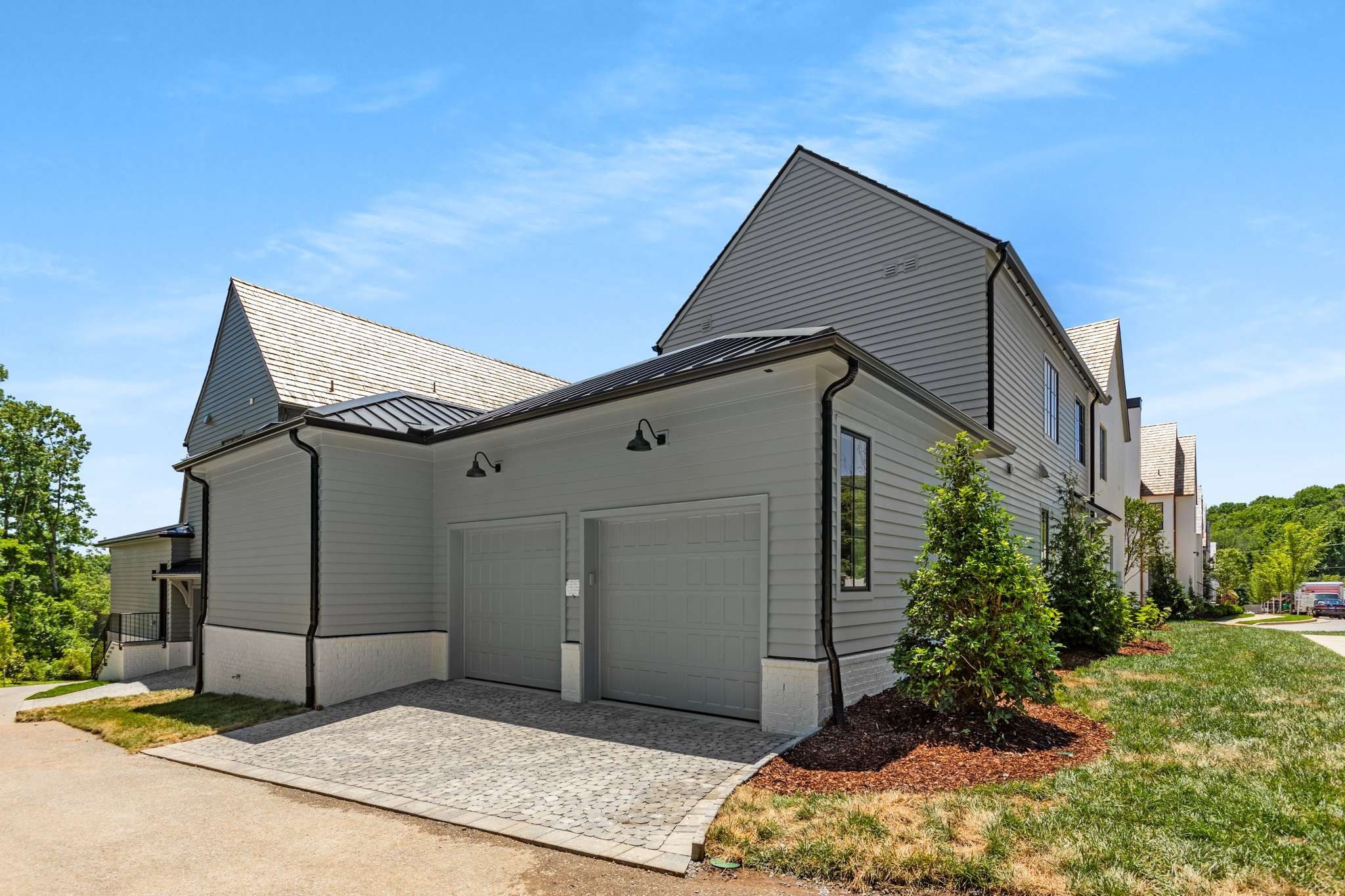 6052 Opus St