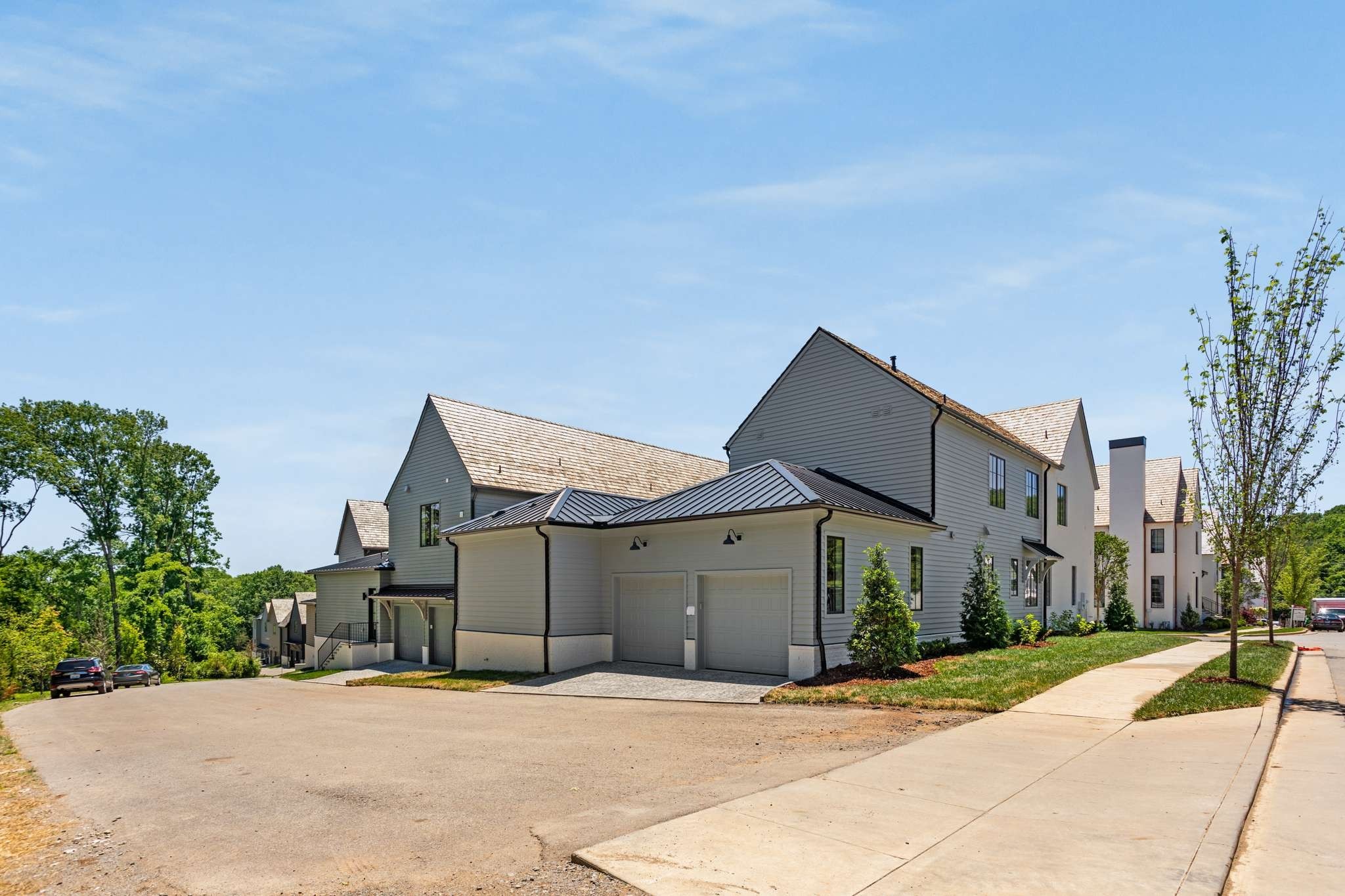 6052 Opus St