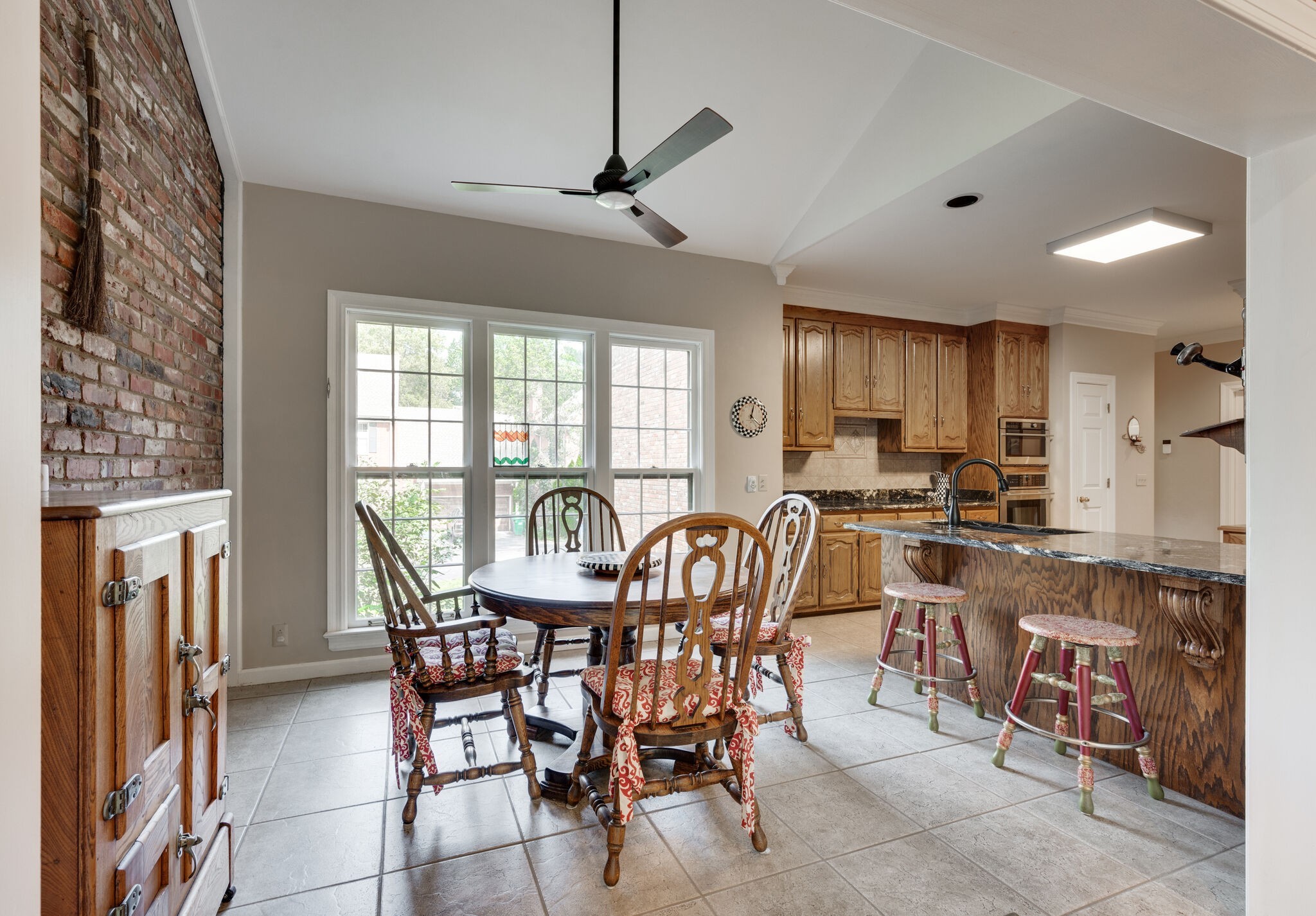 6319 Chickering Woods Dr