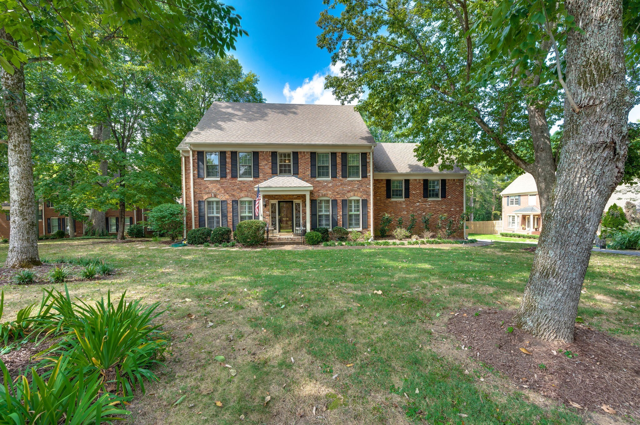 6319 Chickering Woods Dr