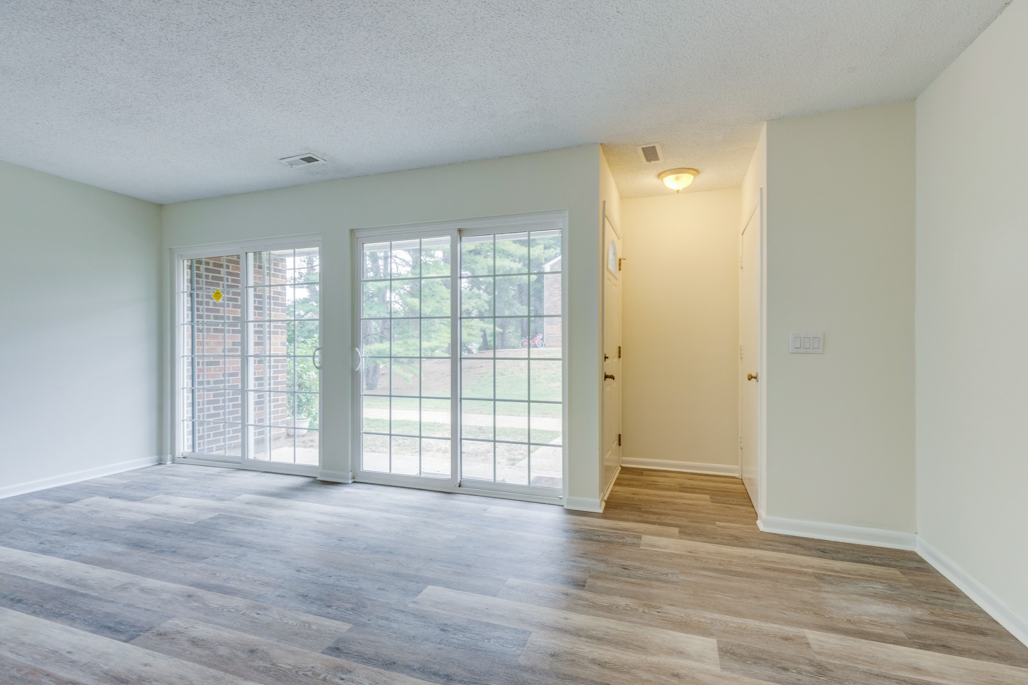 2105 Granville Rd