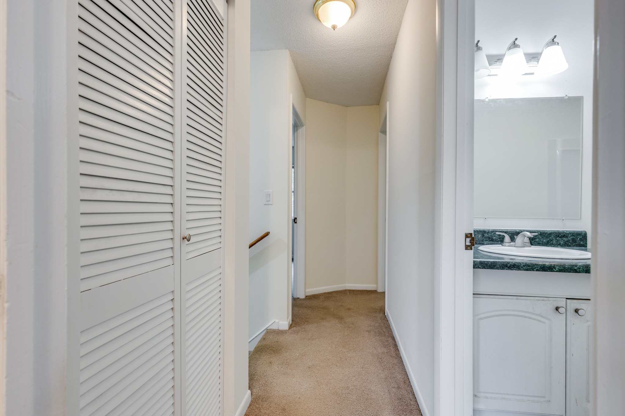 2105 Granville Rd