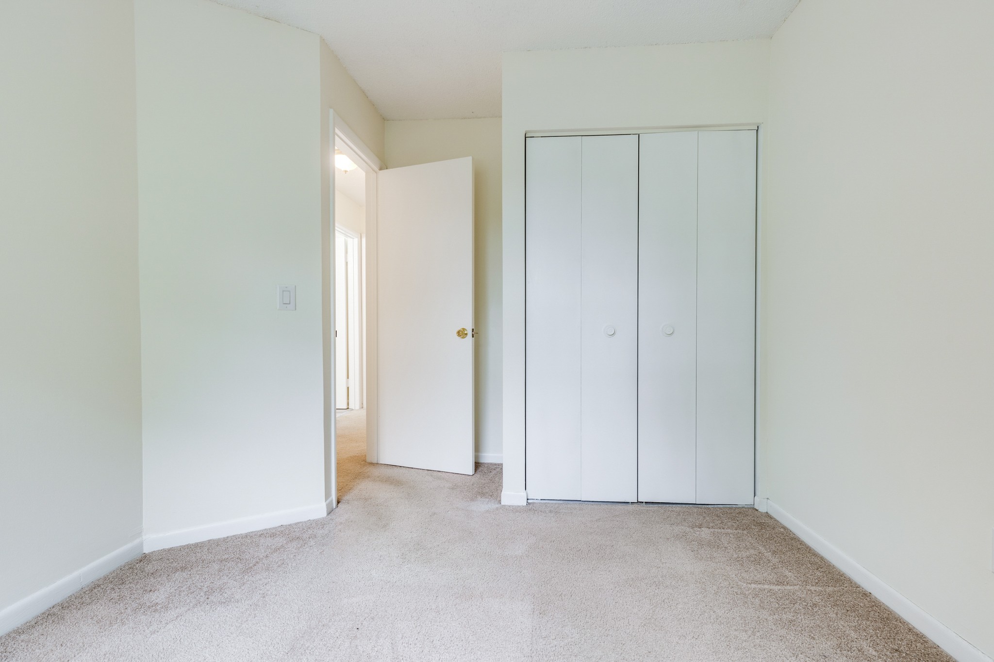 2105 Granville Rd