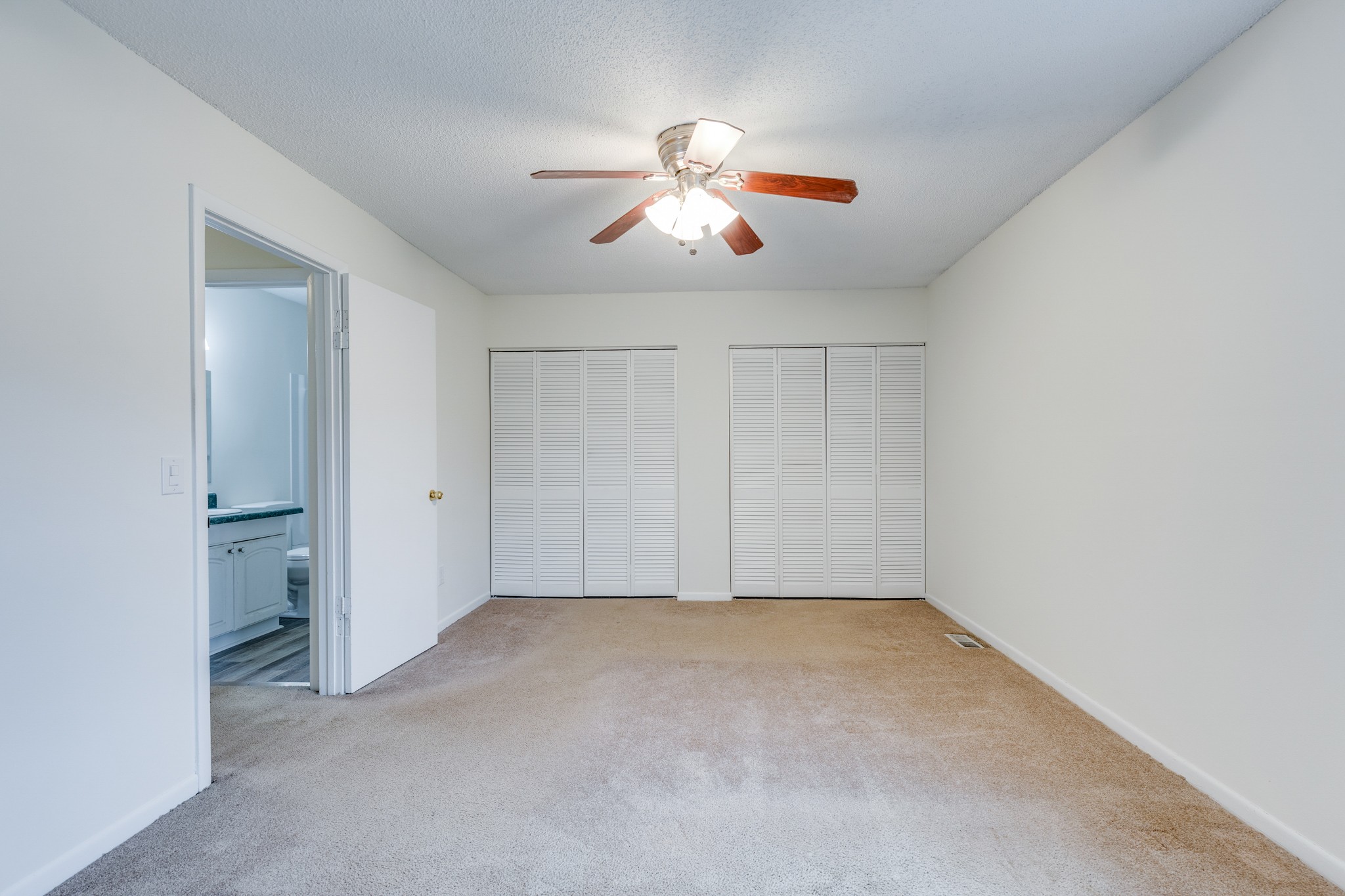 2105 Granville Rd