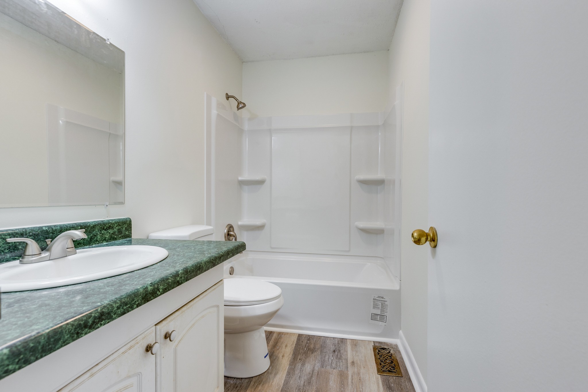 2105 Granville Rd