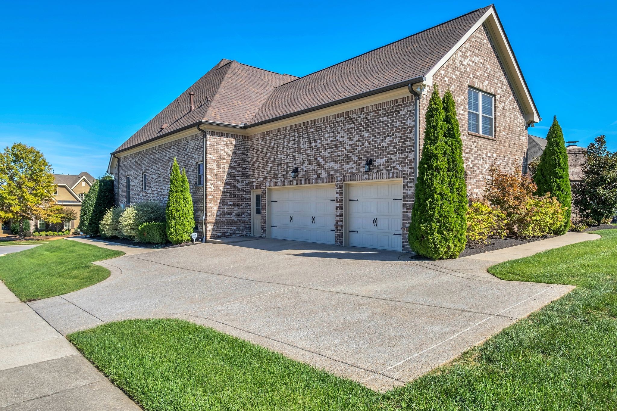 9713 Onyx Ln