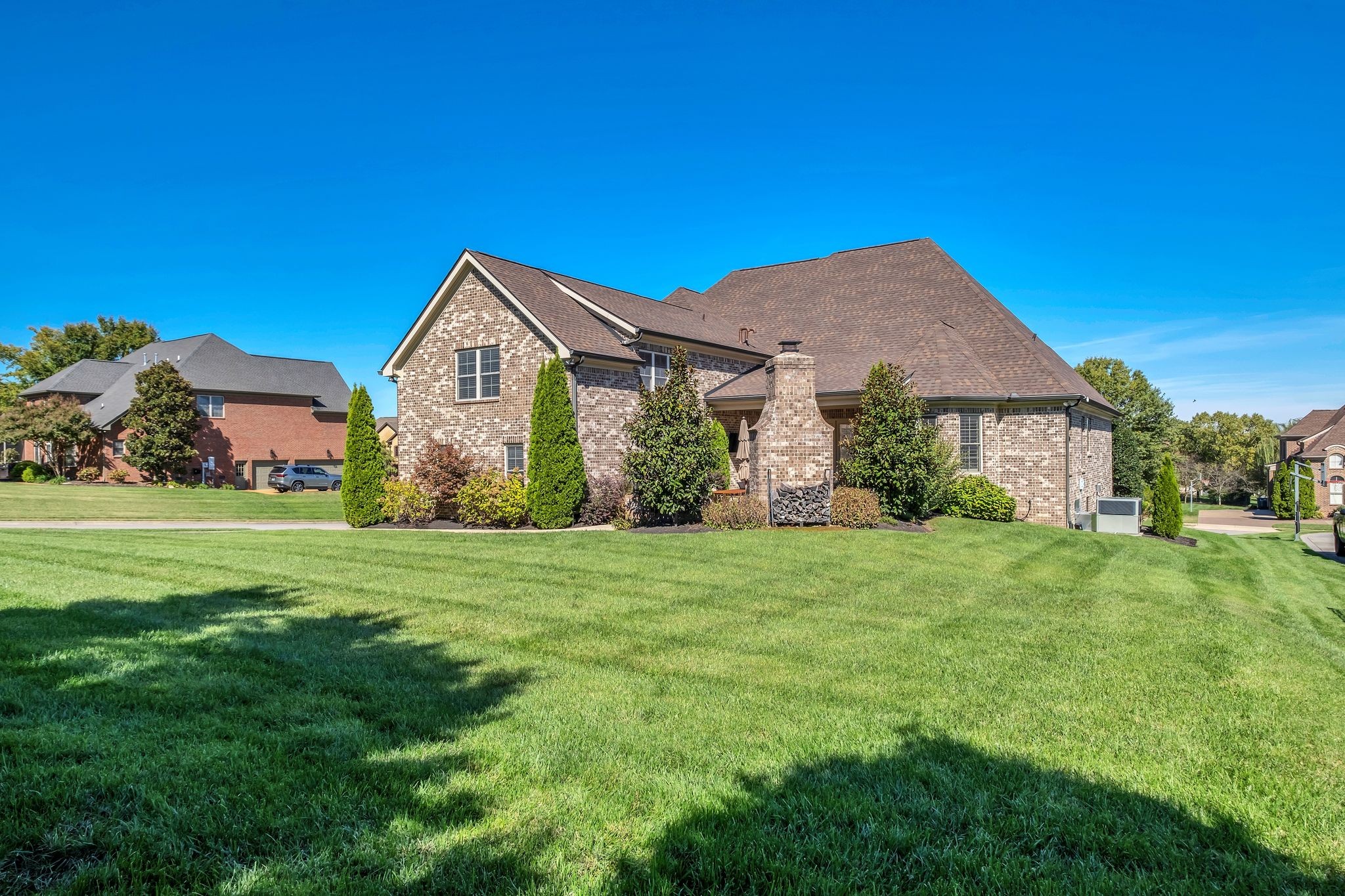 9713 Onyx Ln