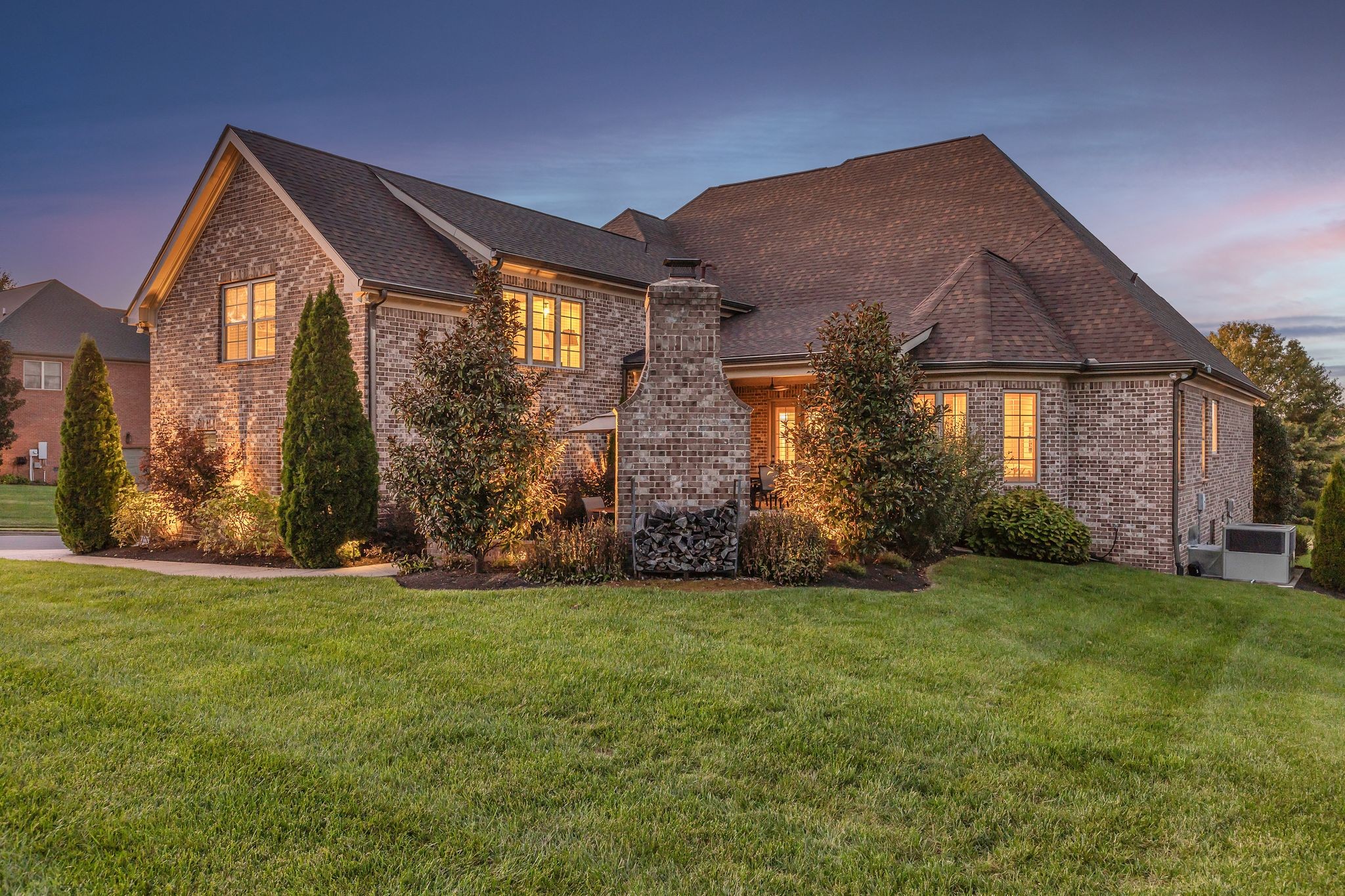 9713 Onyx Ln