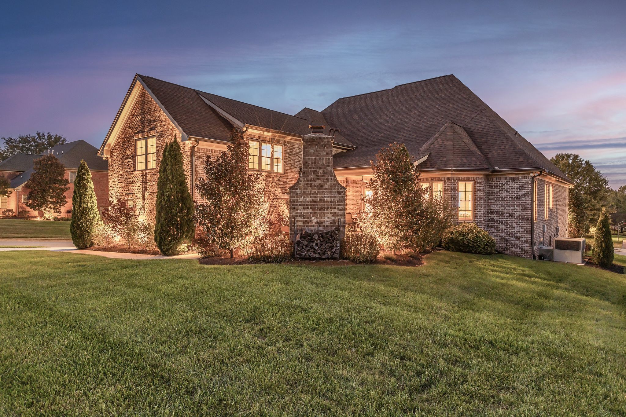 9713 Onyx Ln