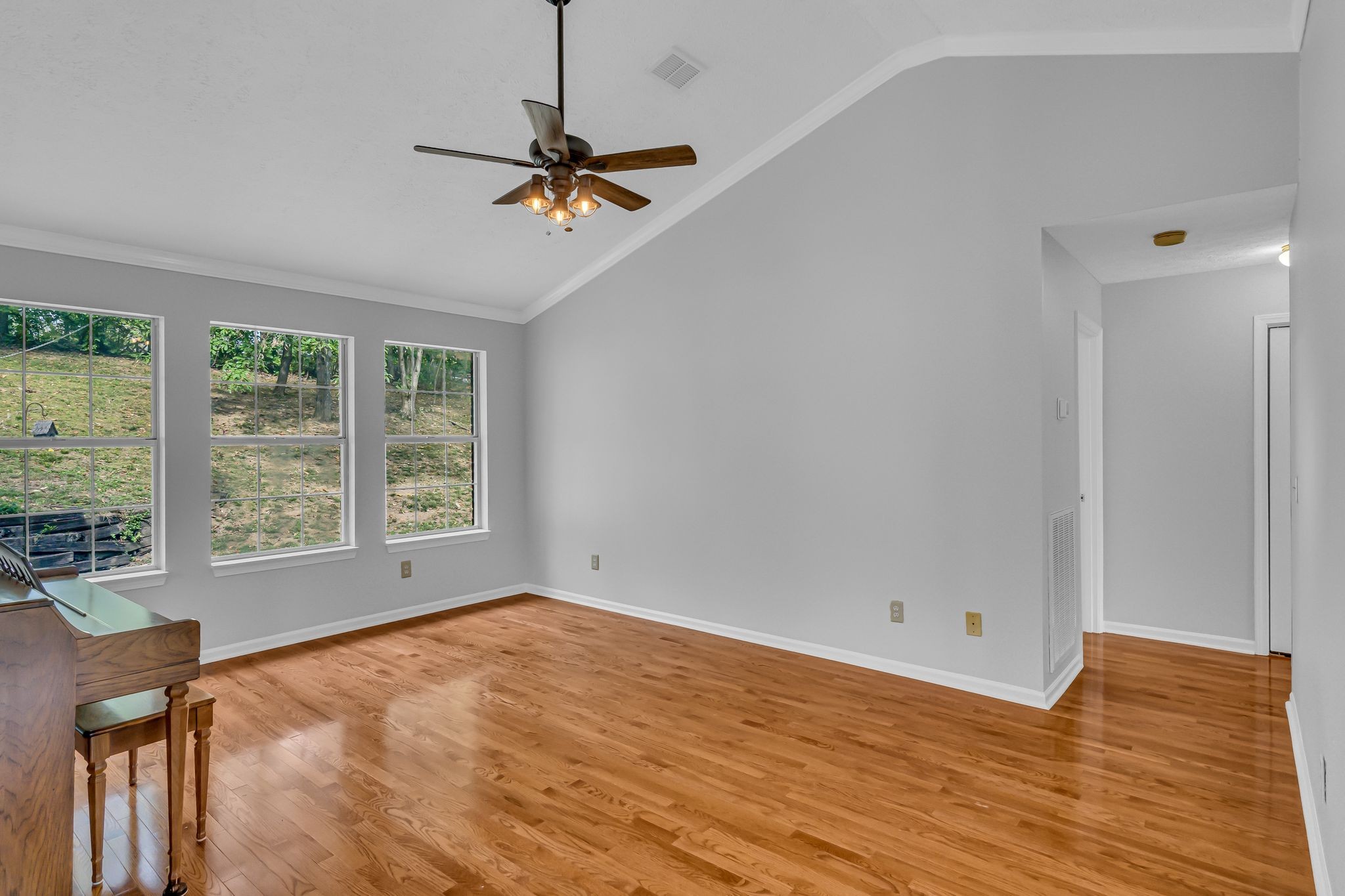 1009 Grasshopper Circle