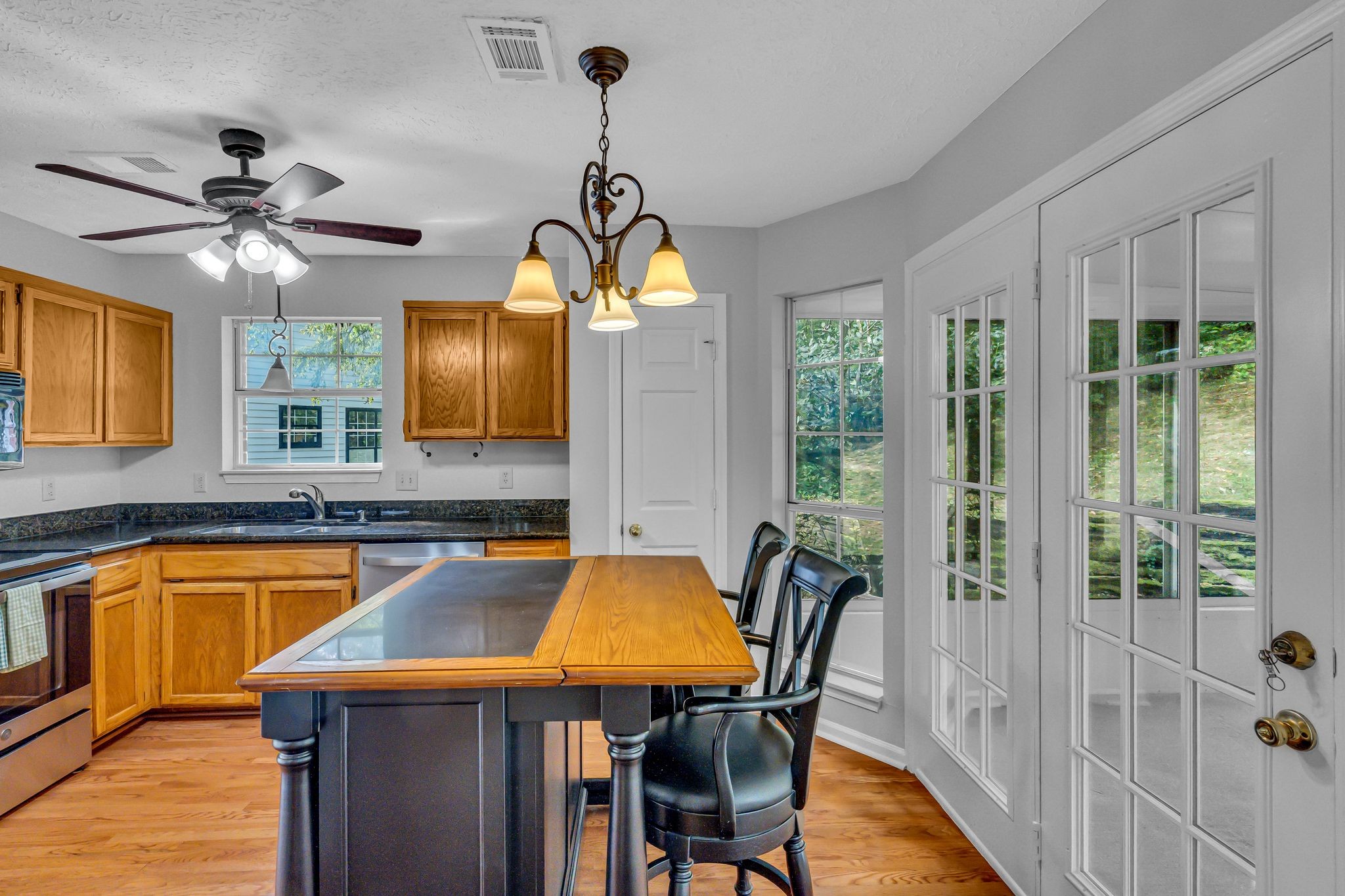 1009 Grasshopper Circle