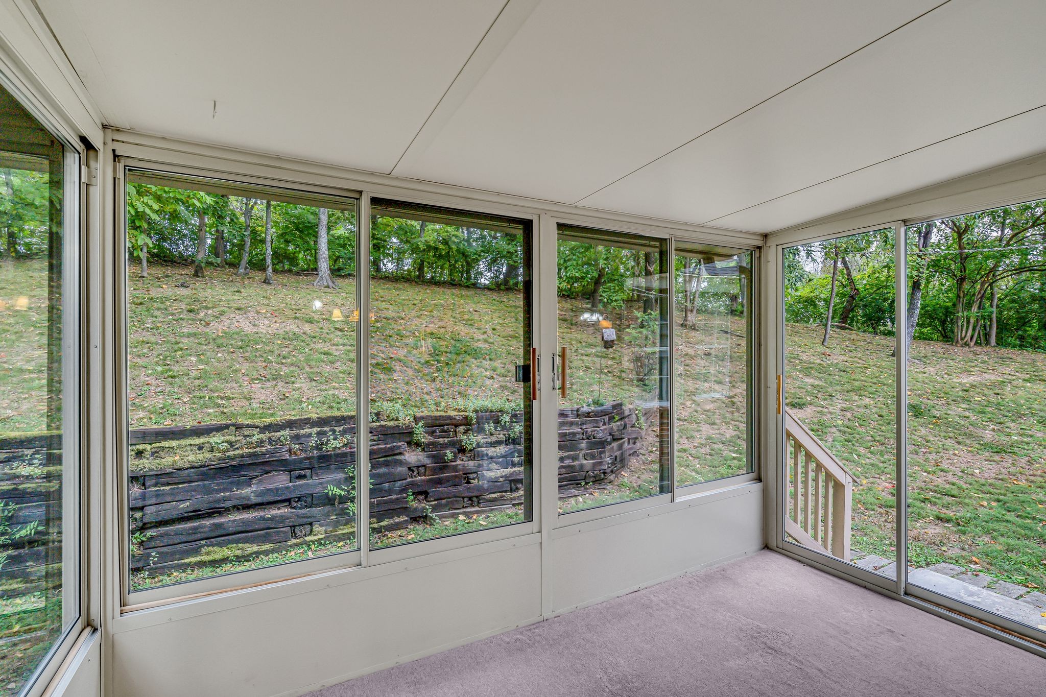 1009 Grasshopper Circle