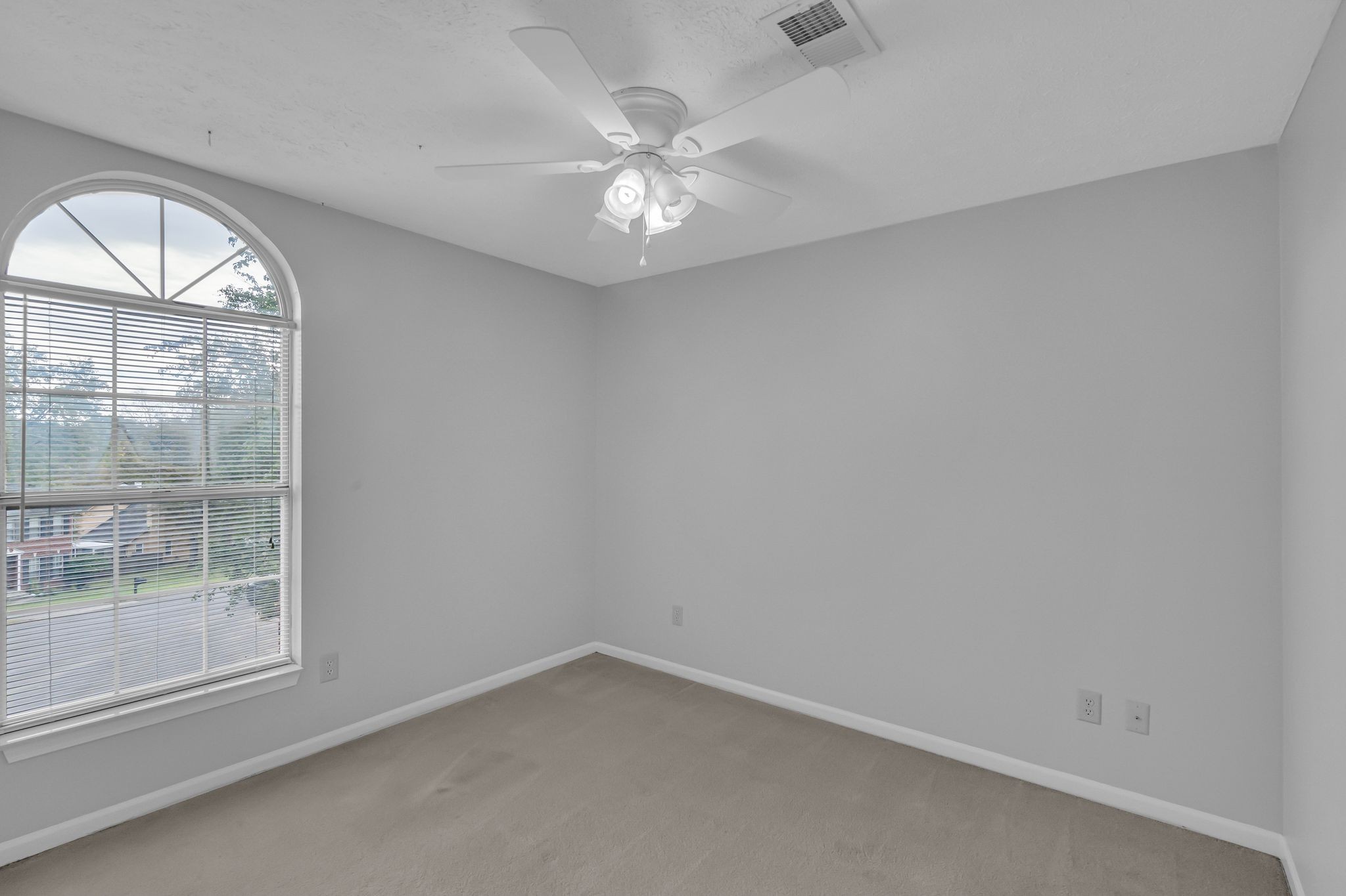 1009 Grasshopper Circle